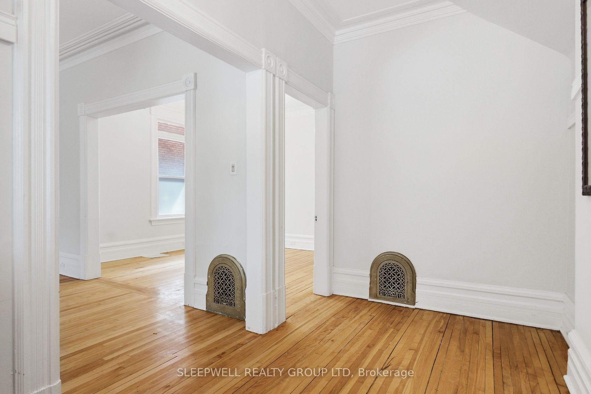 80 Fourth Avenue photo 4
