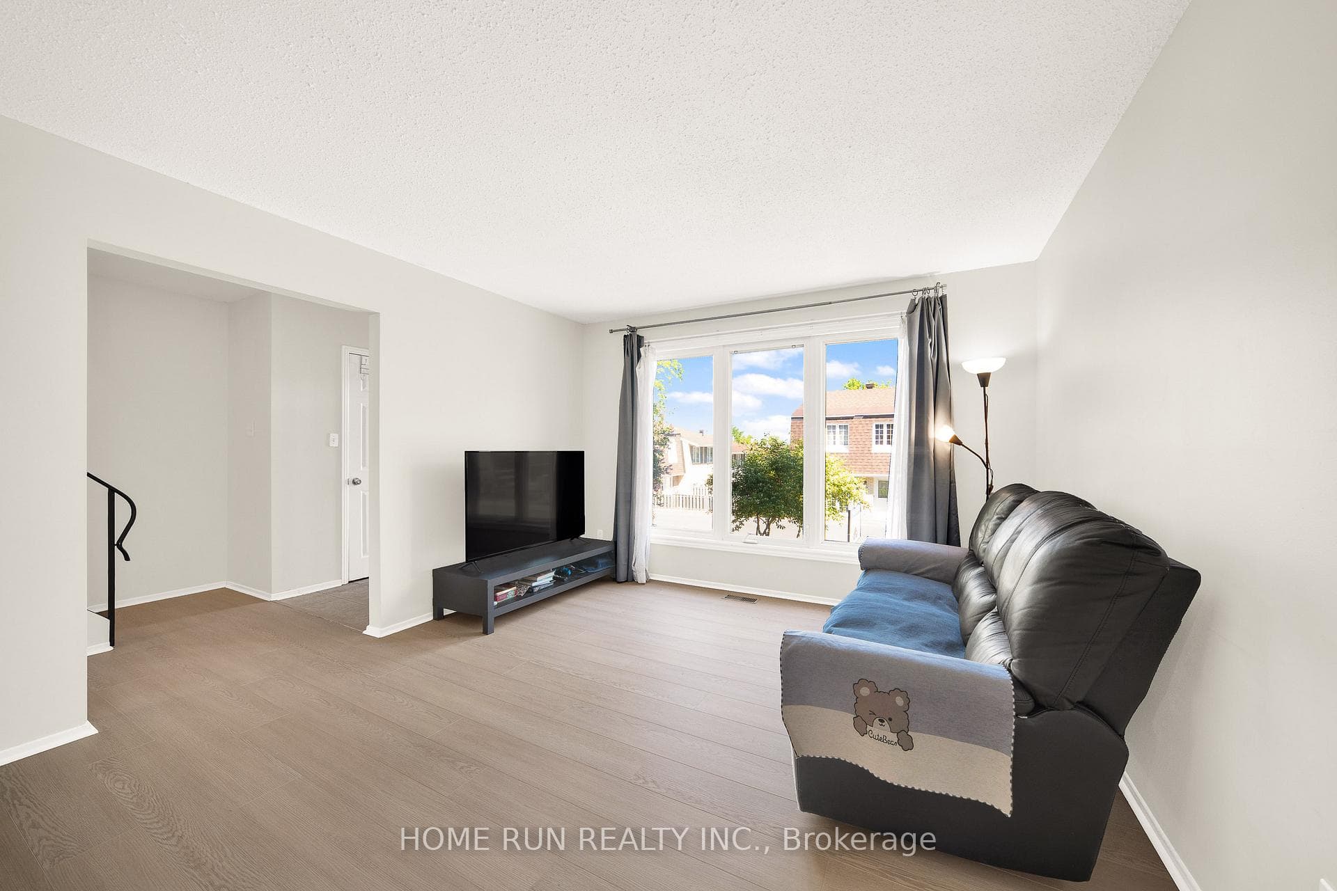 2111 Montreal Road Unit 4 photo 6
