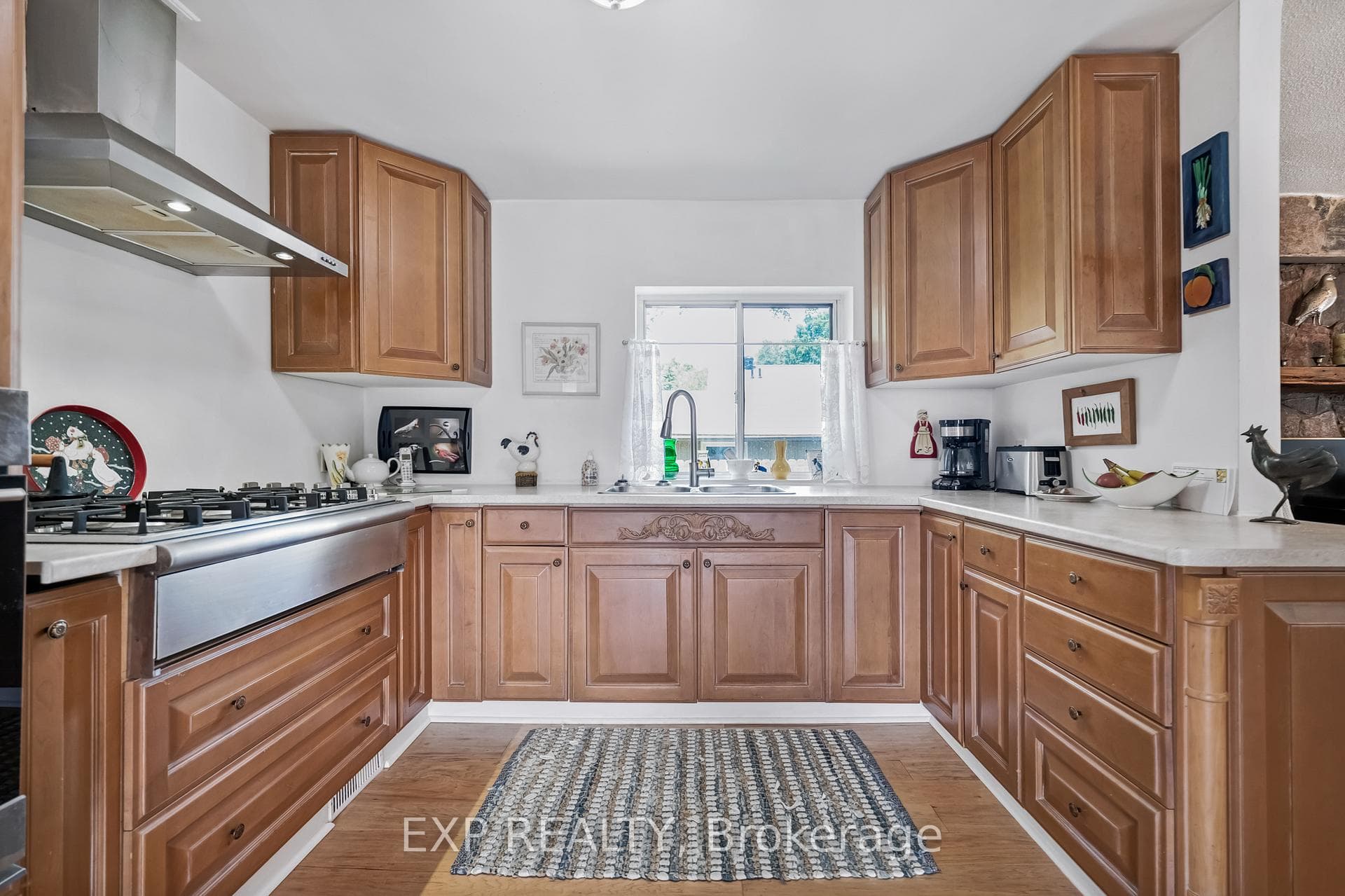77 Seventh Street photo 14
