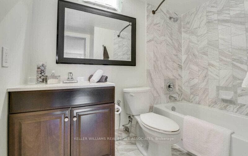 325 Webb Drive Unit 1605 photo 7