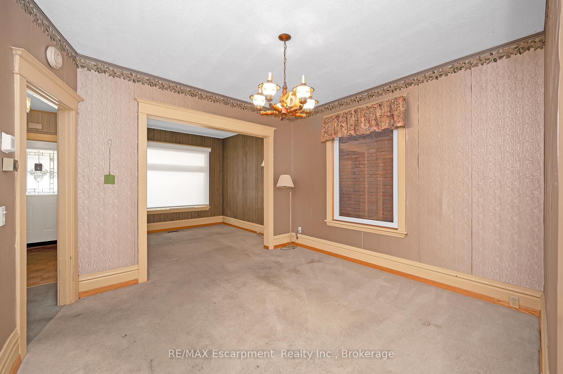 184 Stirton Street photo 9