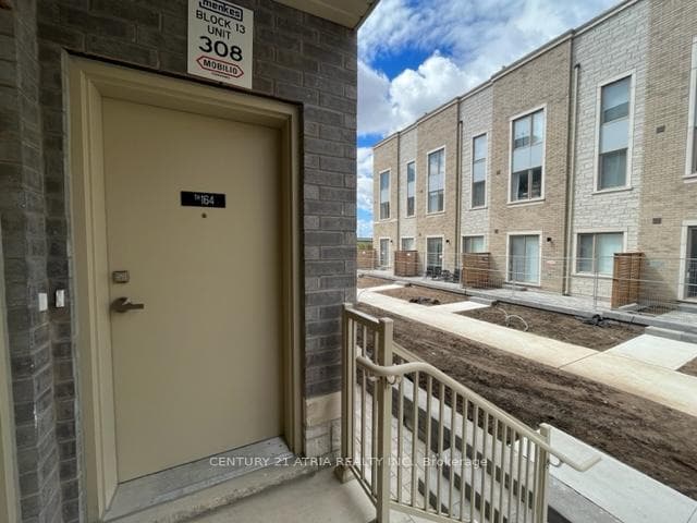 151 Honeycrisp Crescent Unit 164 photo 3