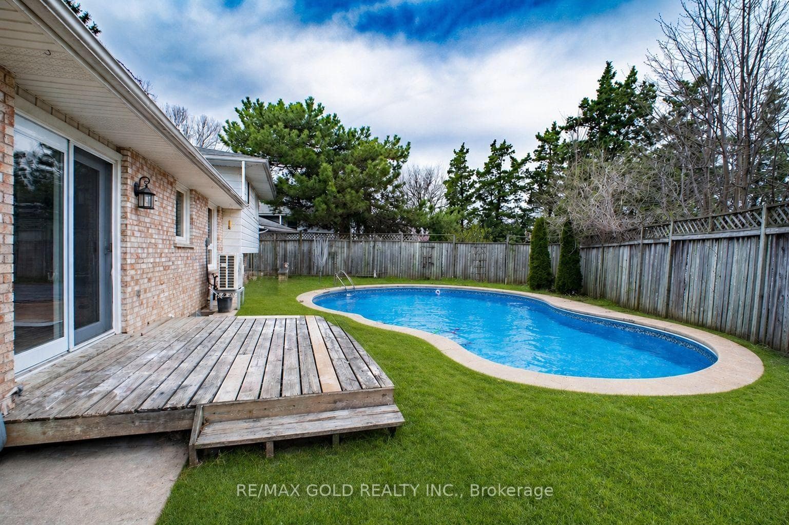 2860 Henley Avenue photo 3
