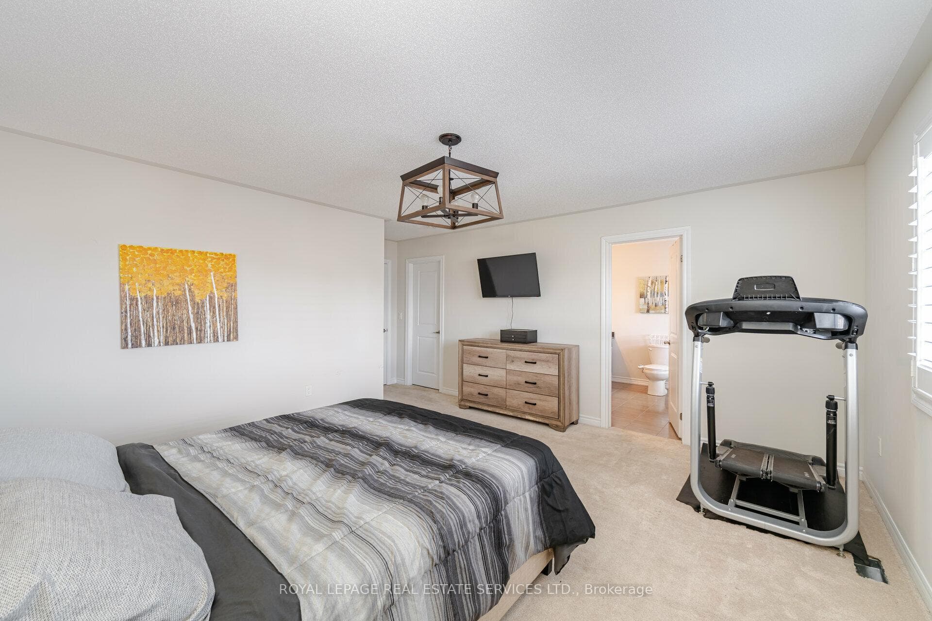 92 Todd Crescent photo 22