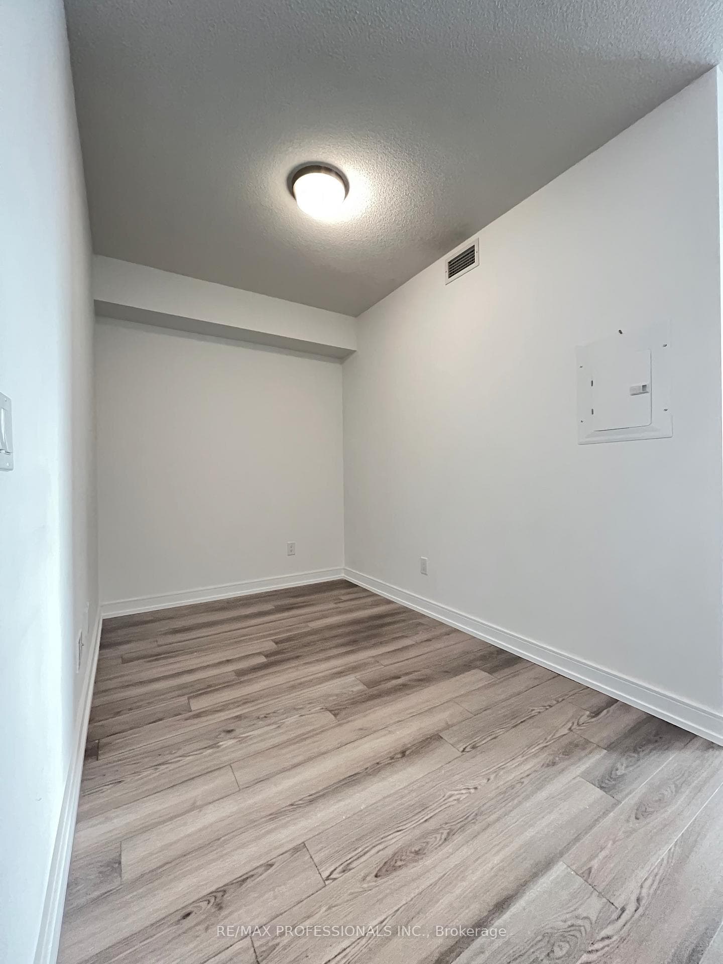 20 Thomas Riley Road Unit 1301 photo 9