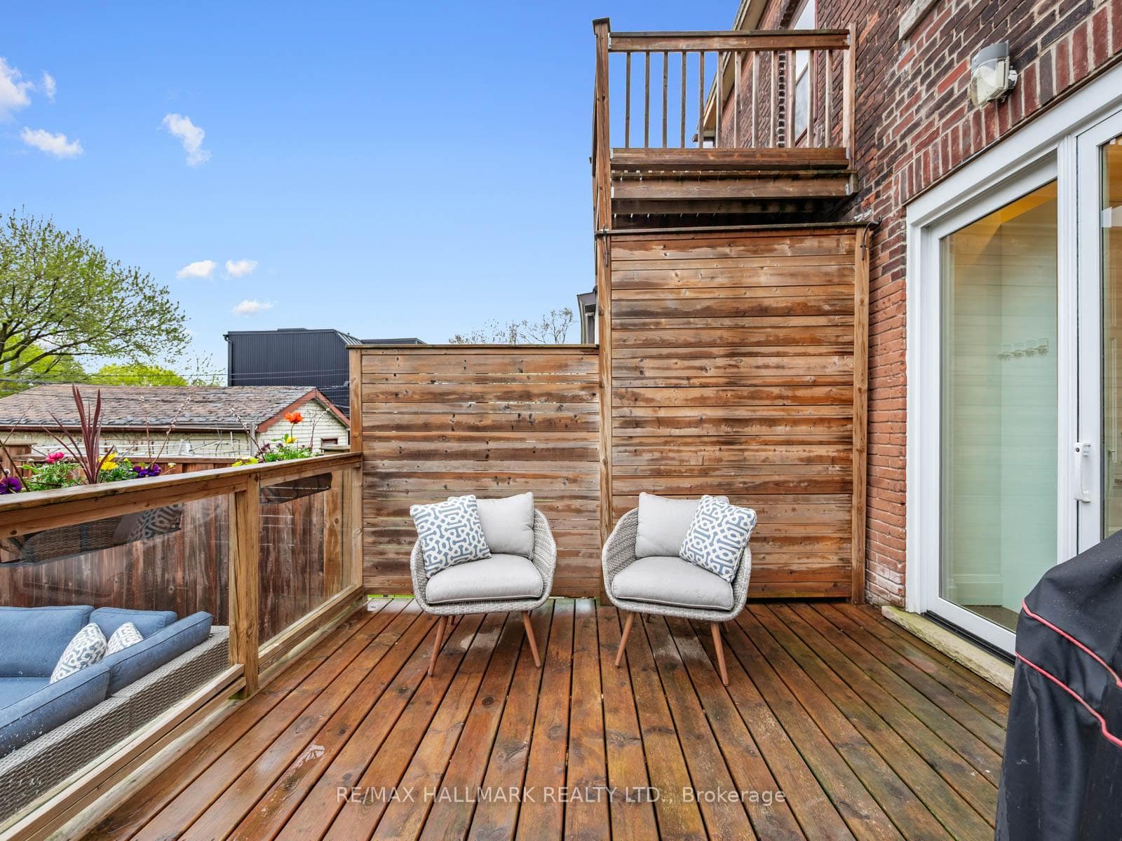 16 Bain Avenue photo 43