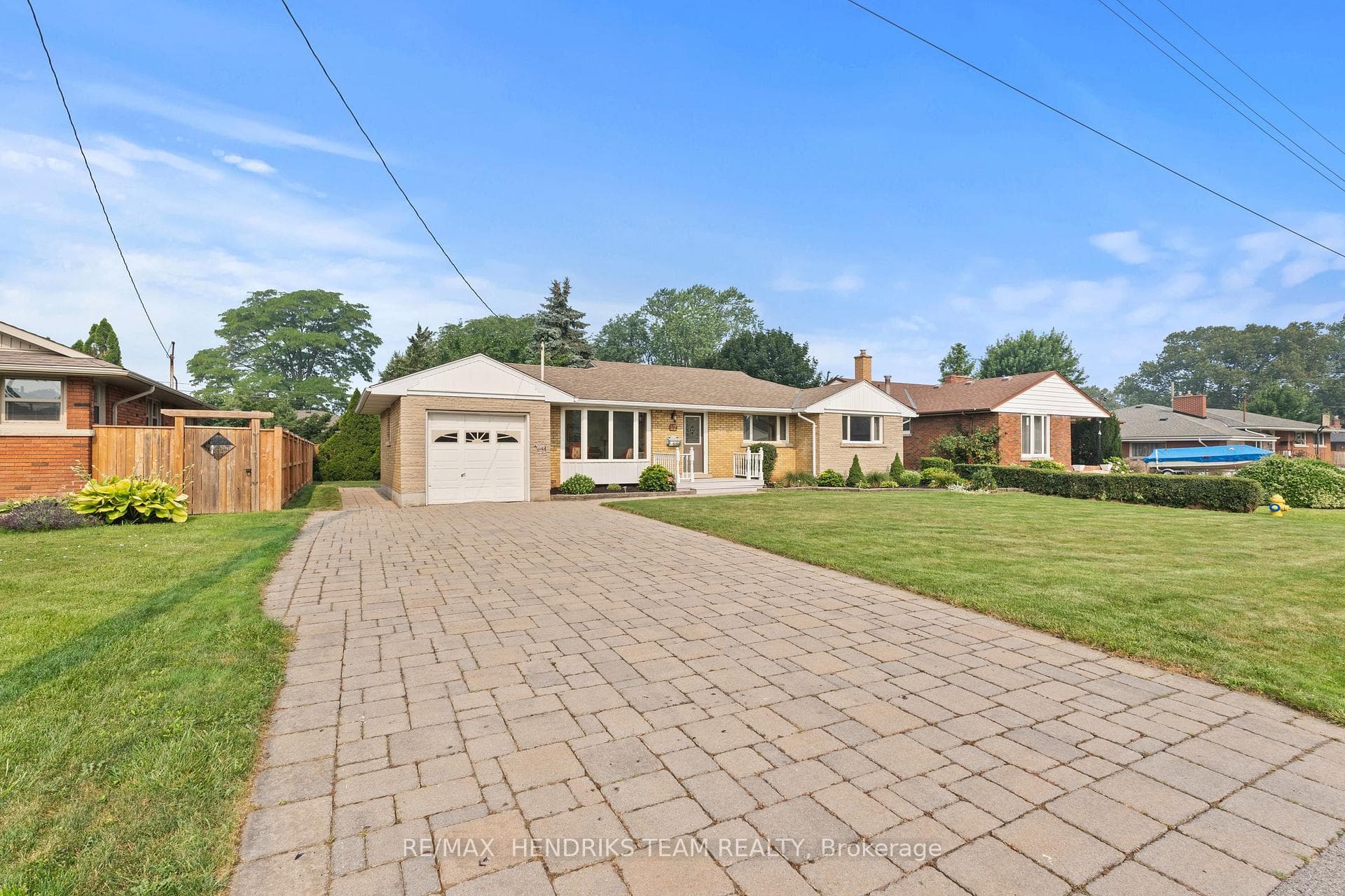 17 Kamla Drive photo 1