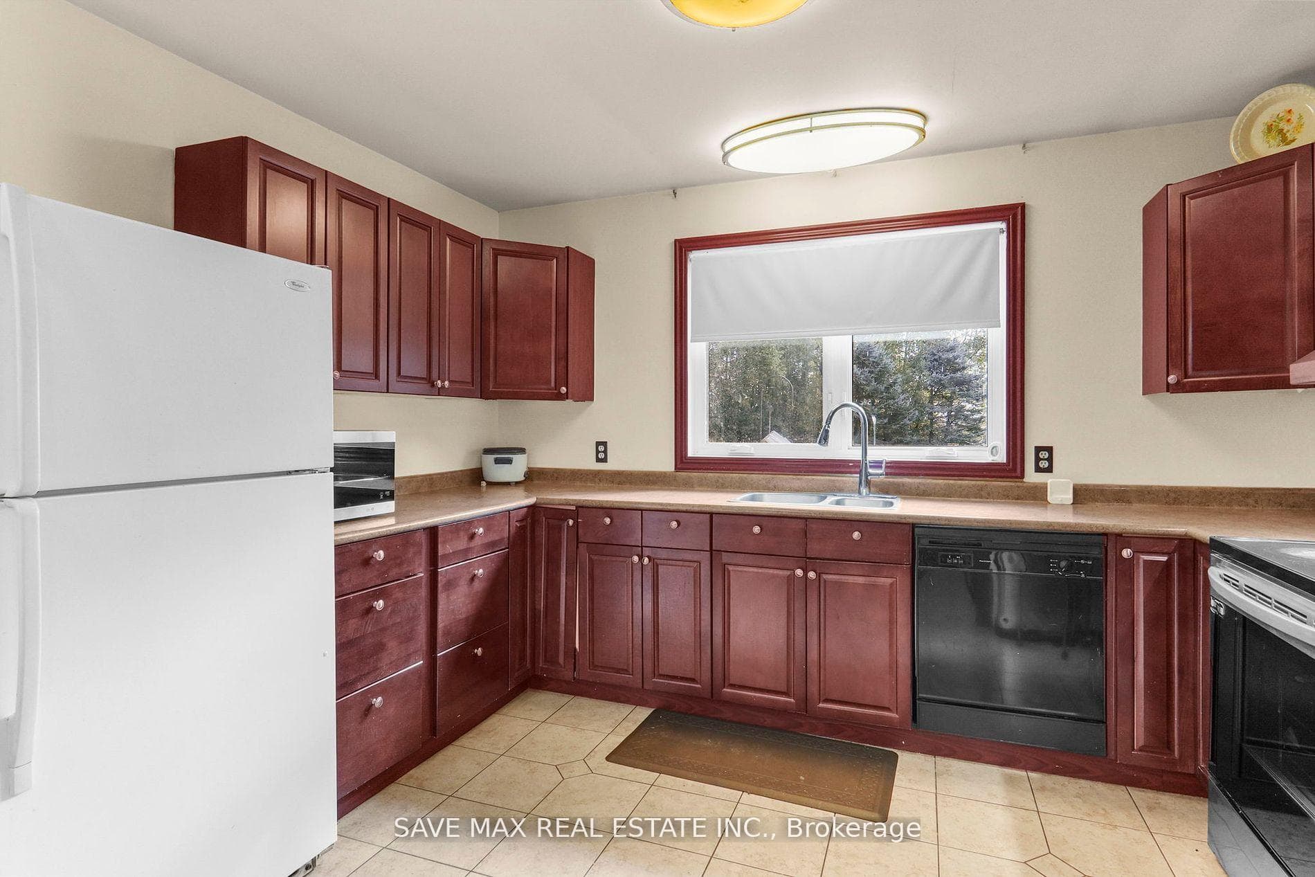 11590 Levere Road photo 13