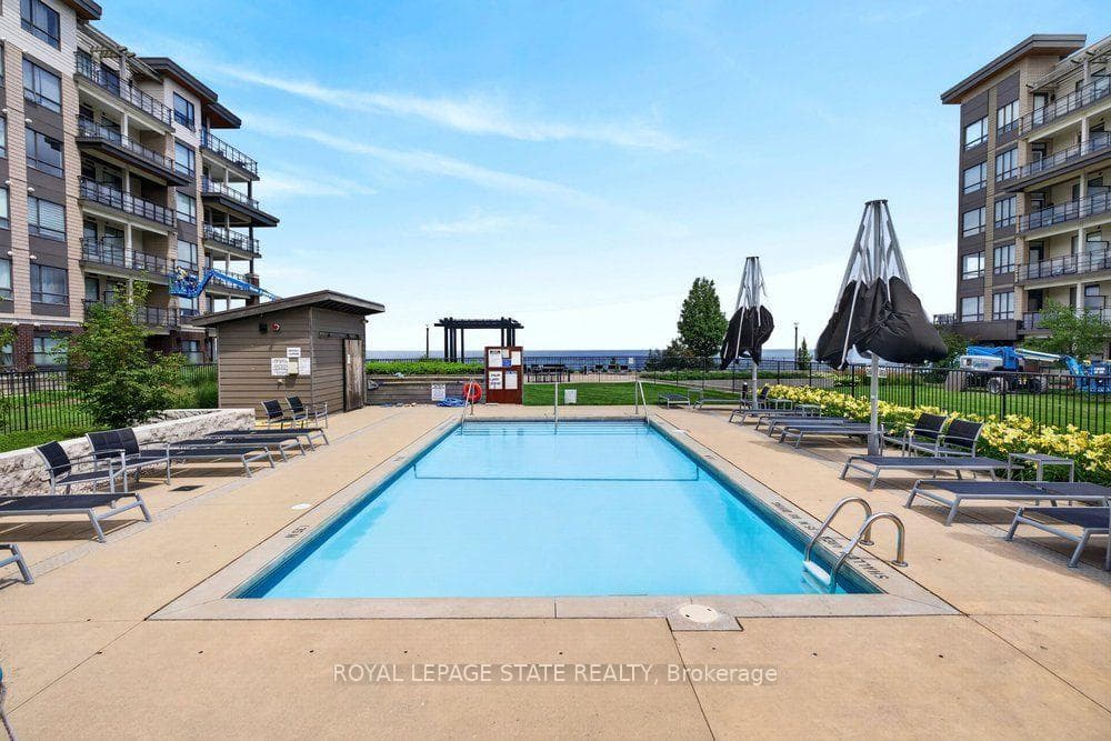 10 Esplanade Lane Unit 306 photo 31