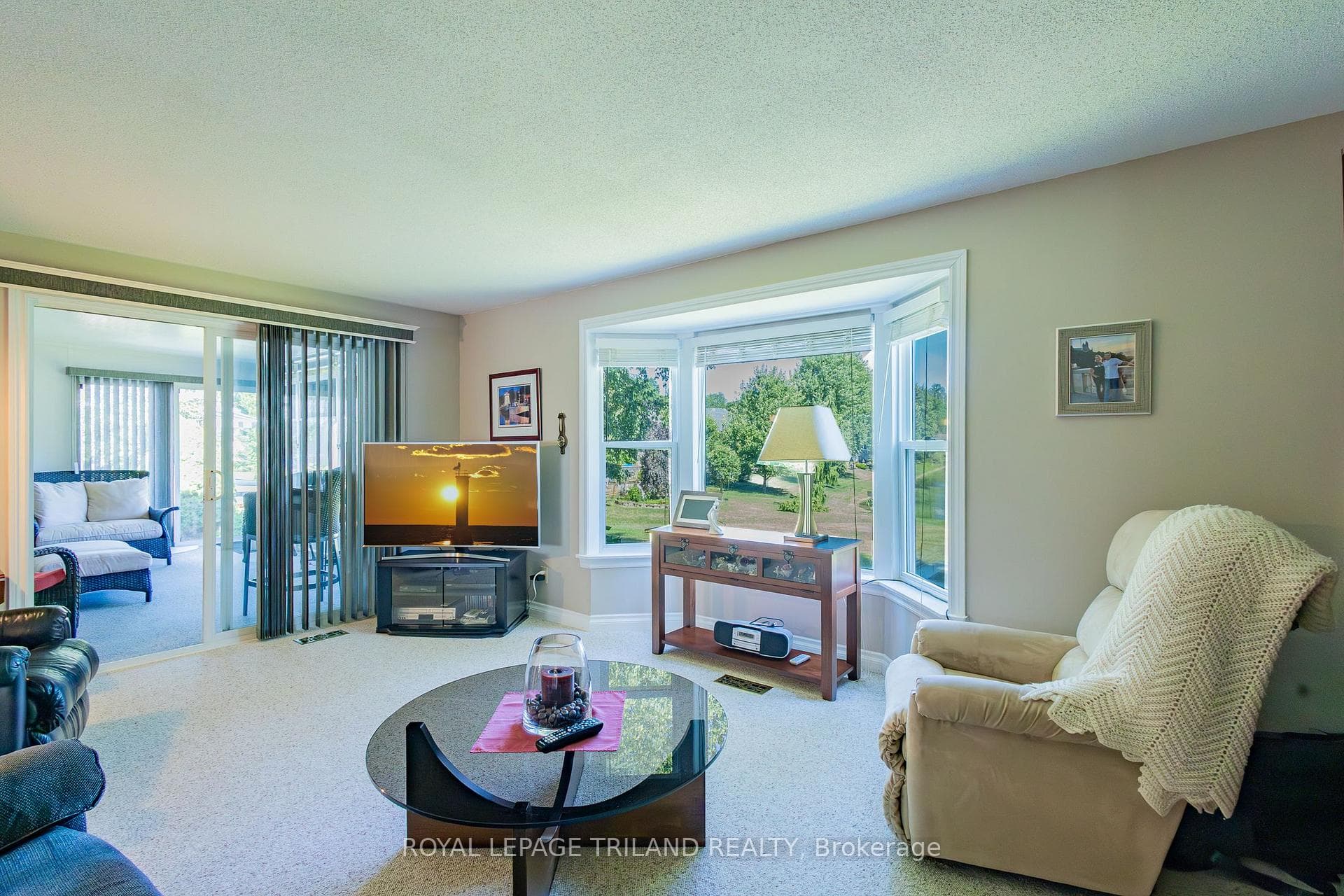 Again, family room offers great views of the water
