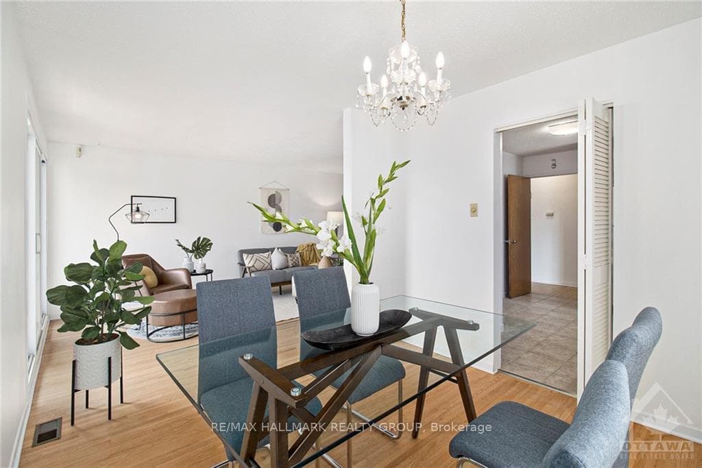 1807 APPLEGROVE Court photo 8
