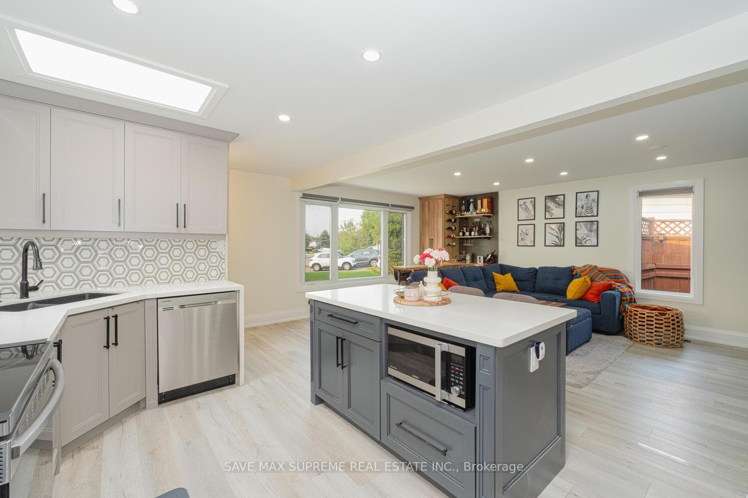 8 Esplanade Road photo 9