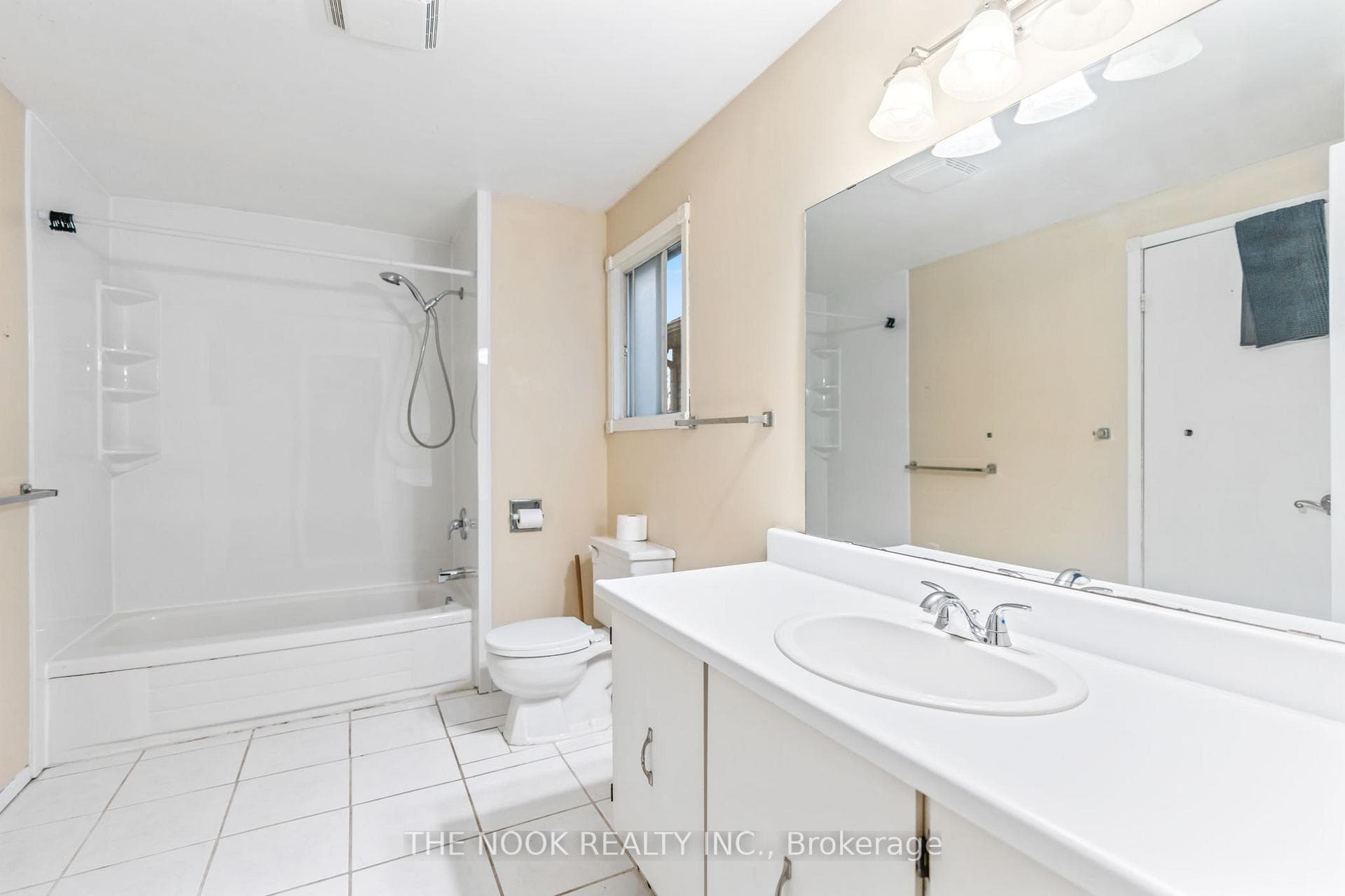 96 Kirby Crescent photo 20
