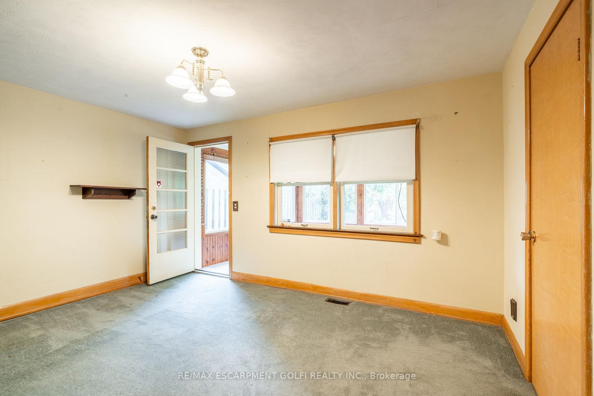 112 Bertram Drive photo 18