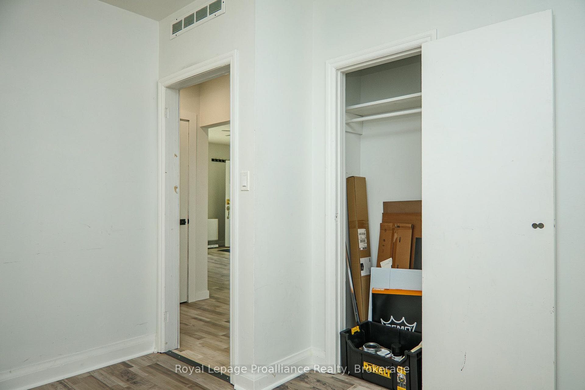 45 Valleyview Crescent photo 29