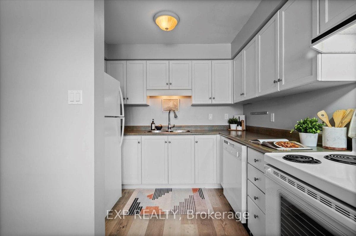 426 Grange Road Unit 49 photo 6