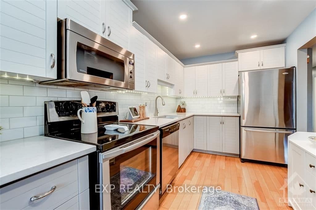 38 OAKHAVEN photo 10