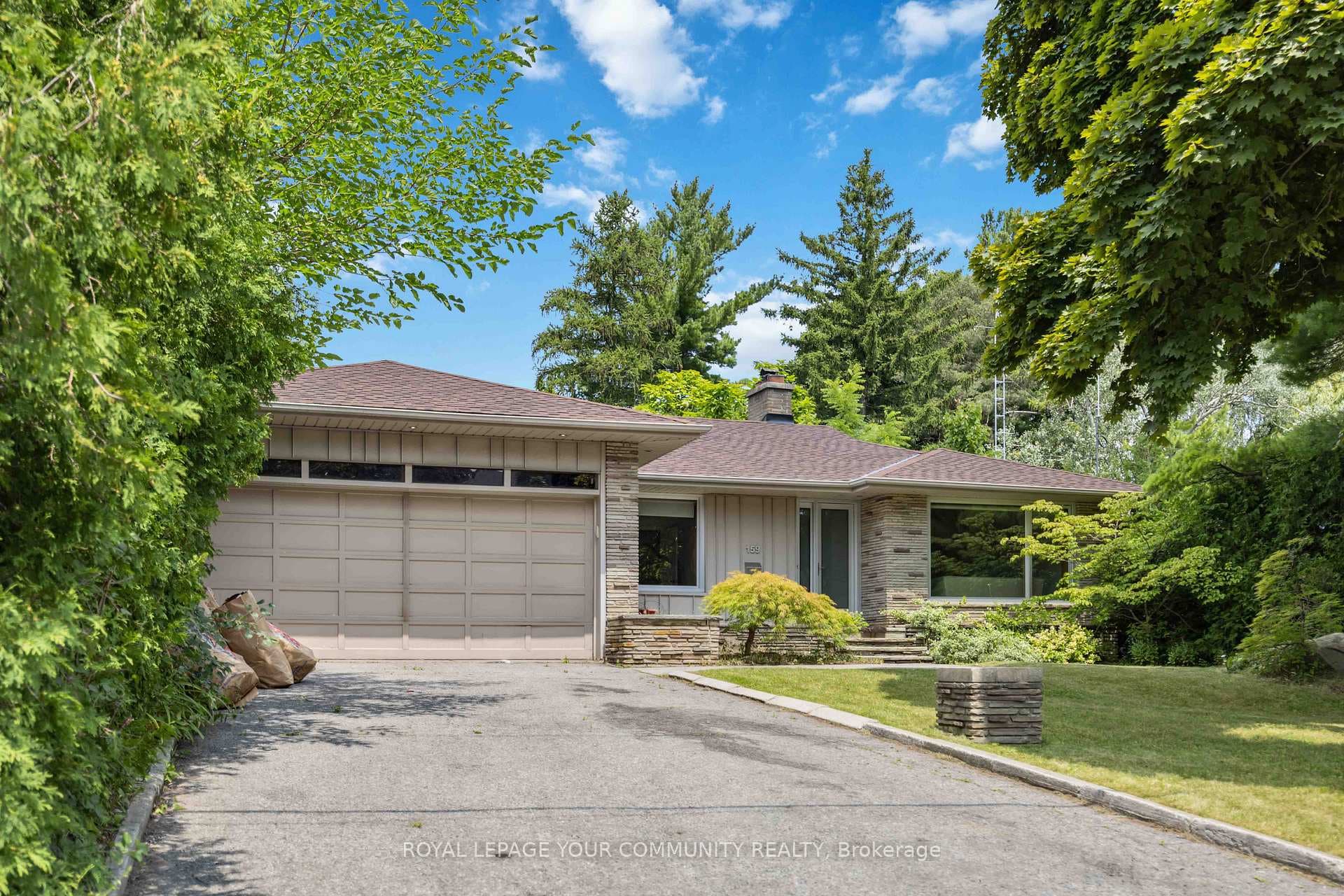 159 Burbank Drive photo 1