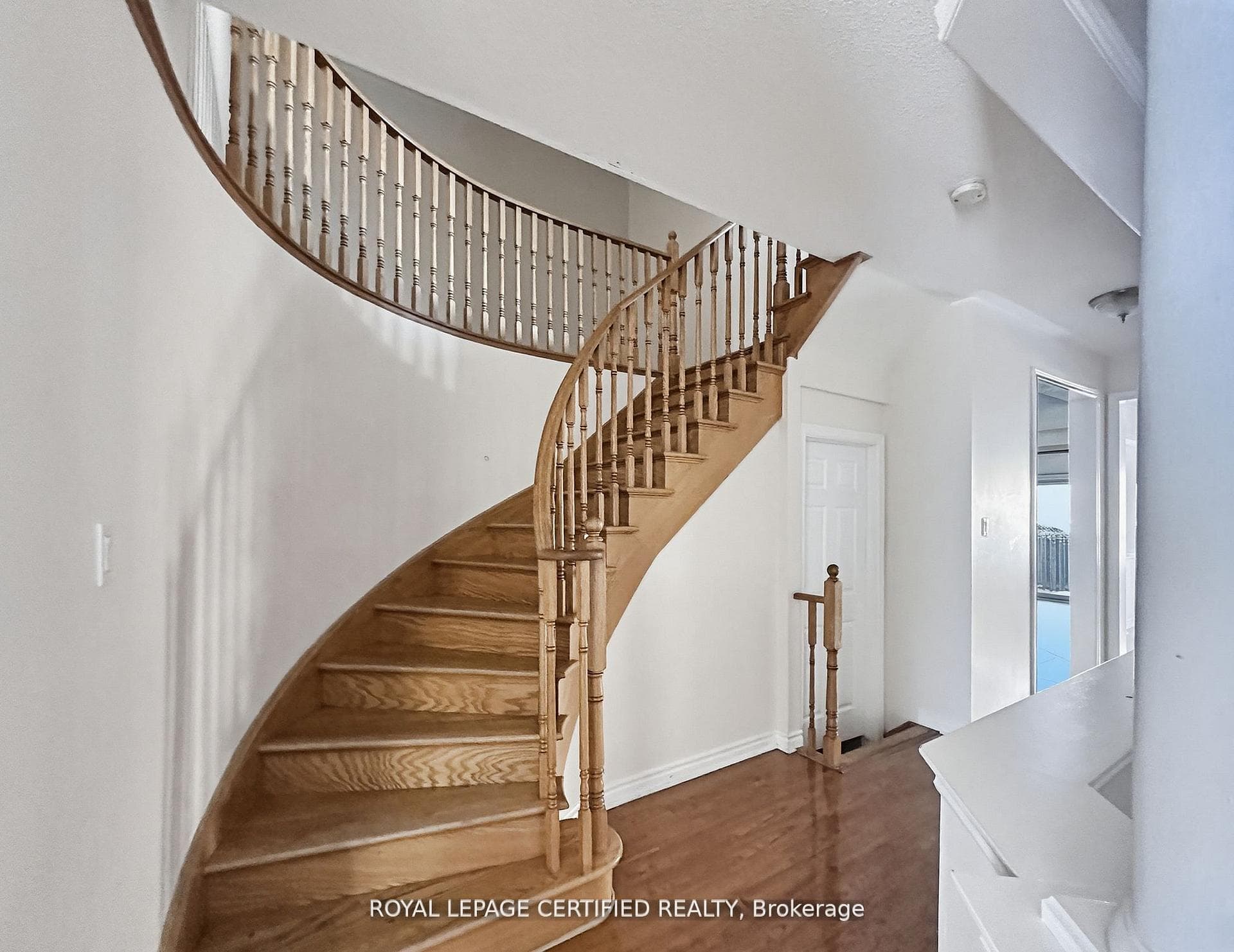 45 Alice Springs Crescent photo 19