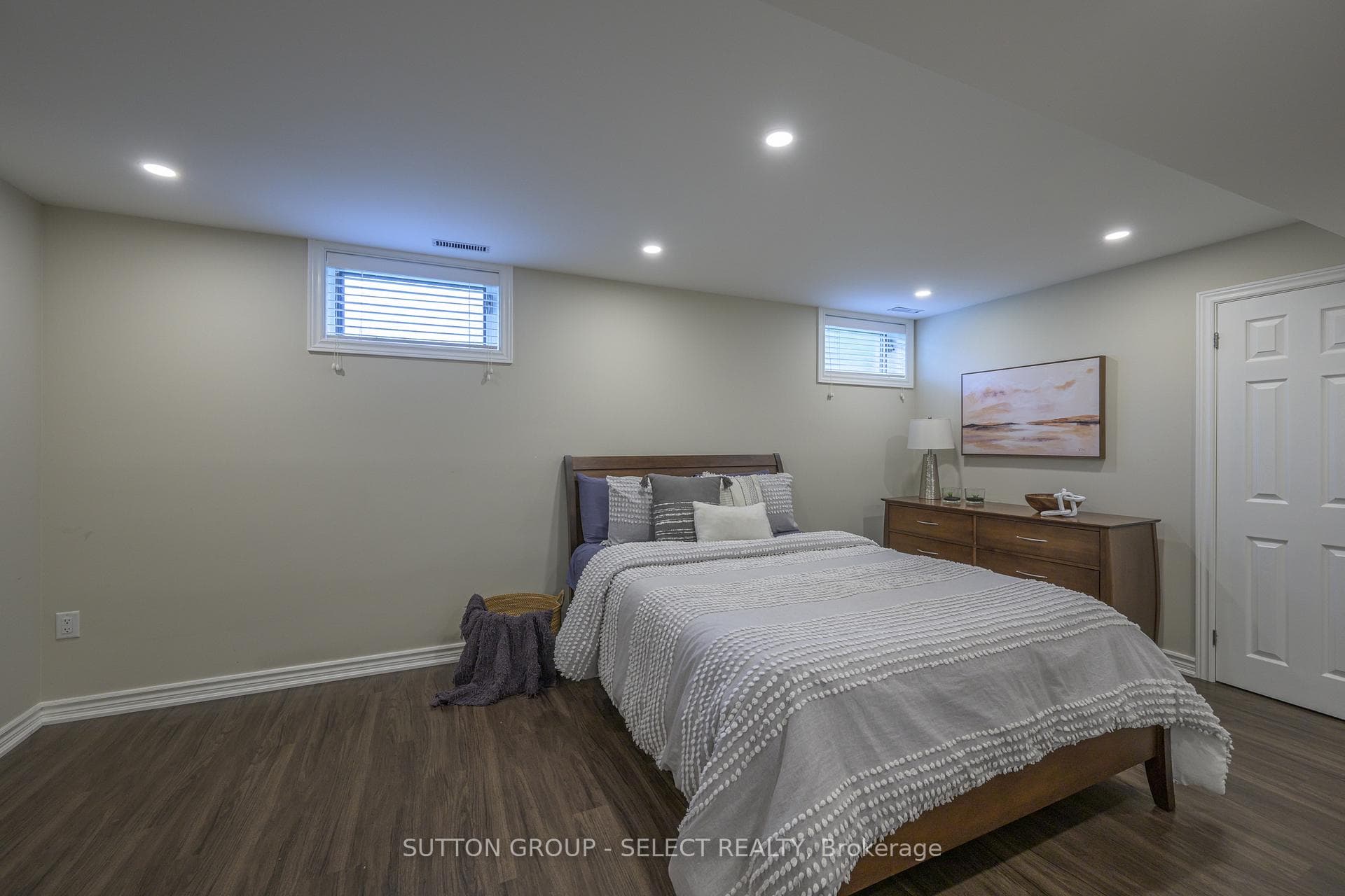 23 Chestnut Hill photo 31
