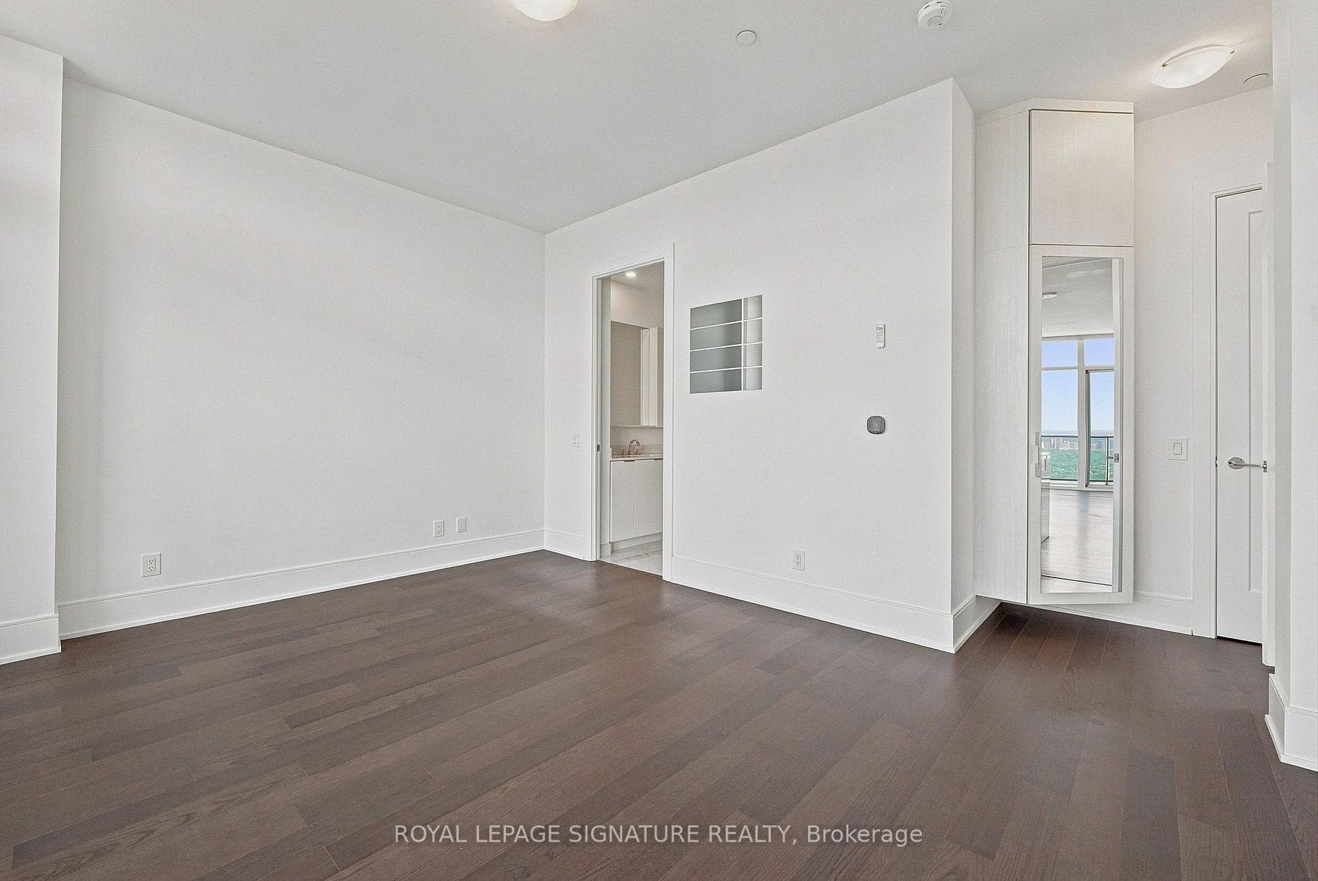 70 Annie Craig Drive Unit LPH 1 photo 19