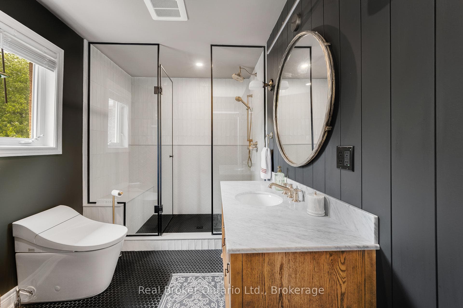 Primary ensuite