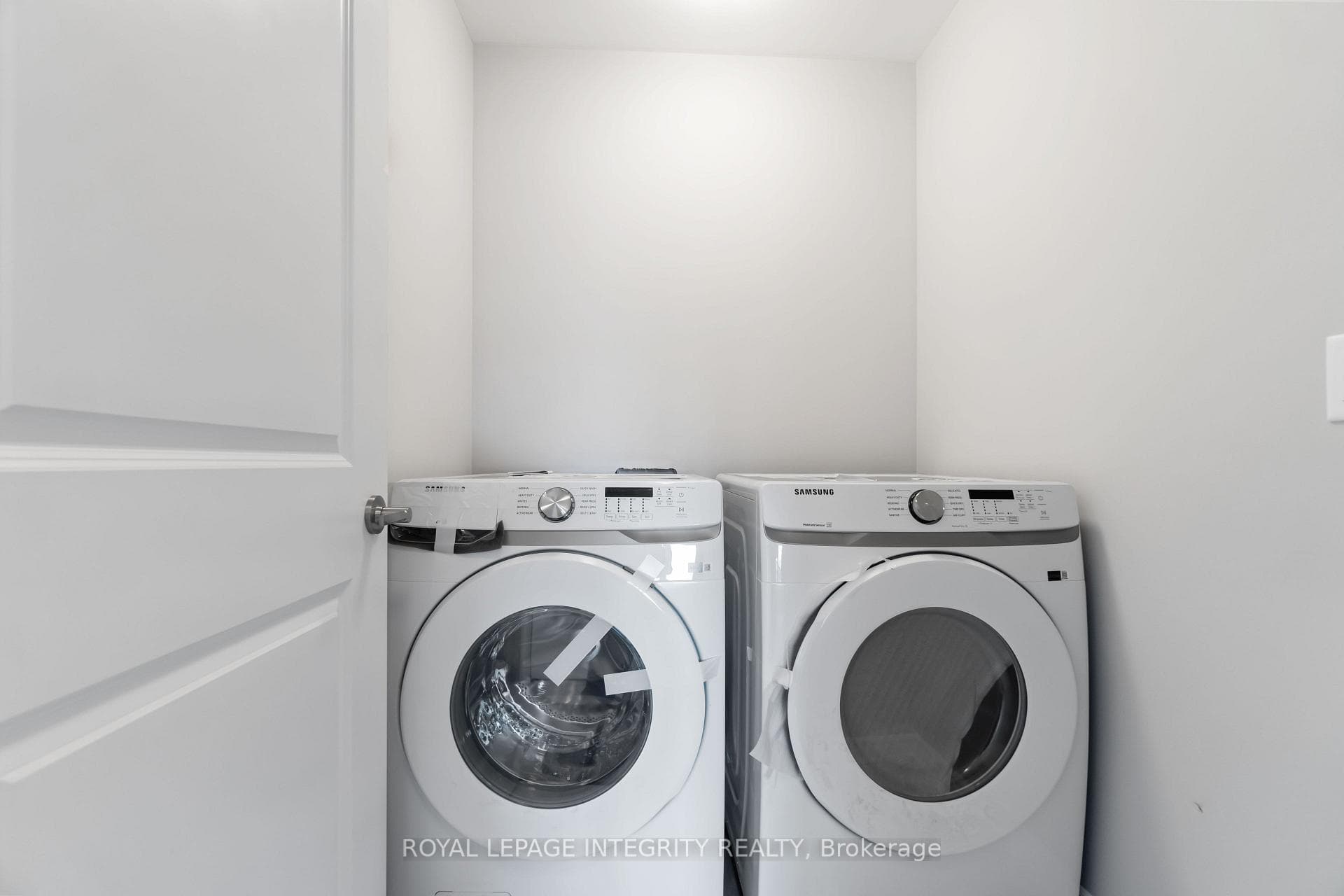 634 Fisher Street photo 33