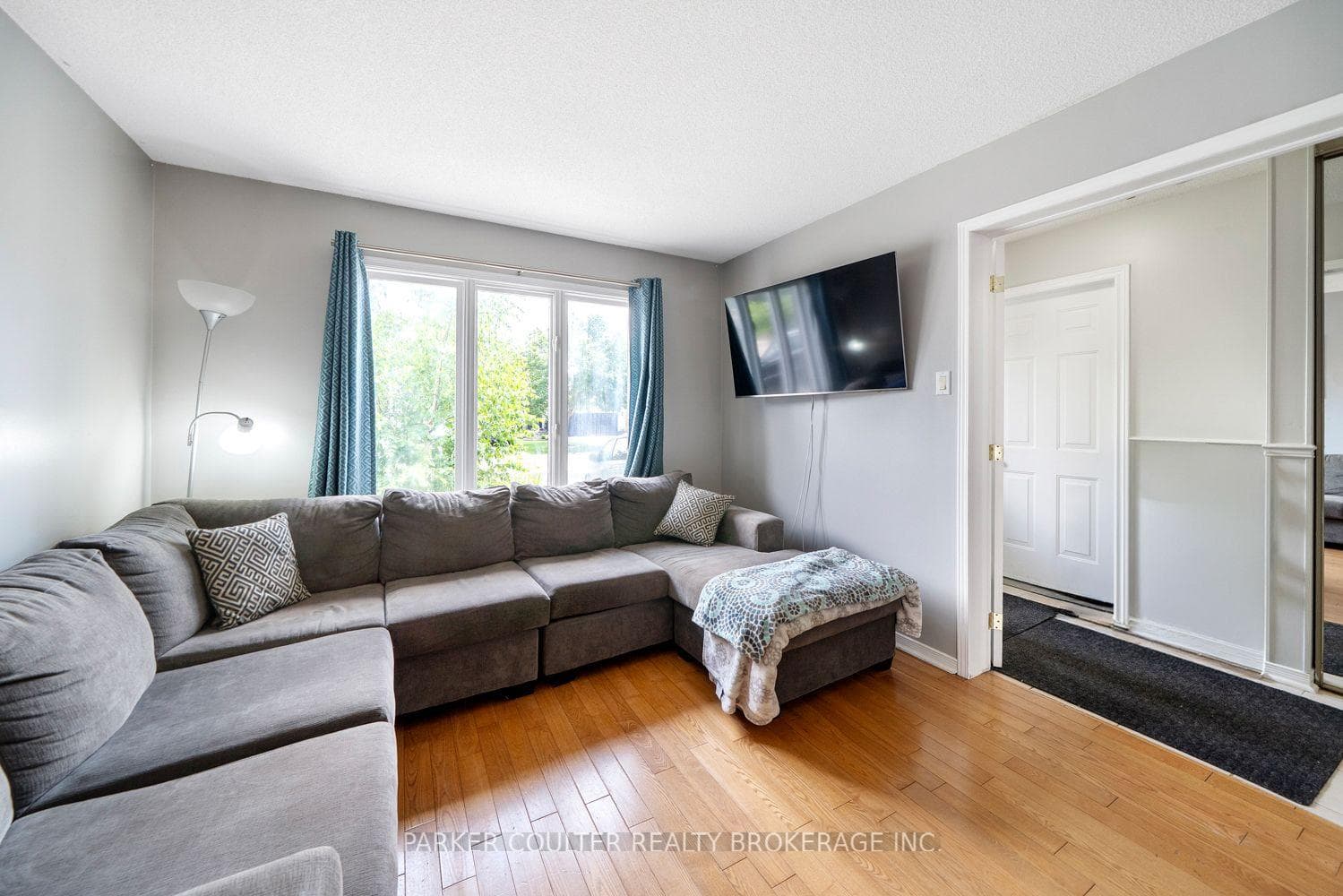 24 Hopkins Road photo 8