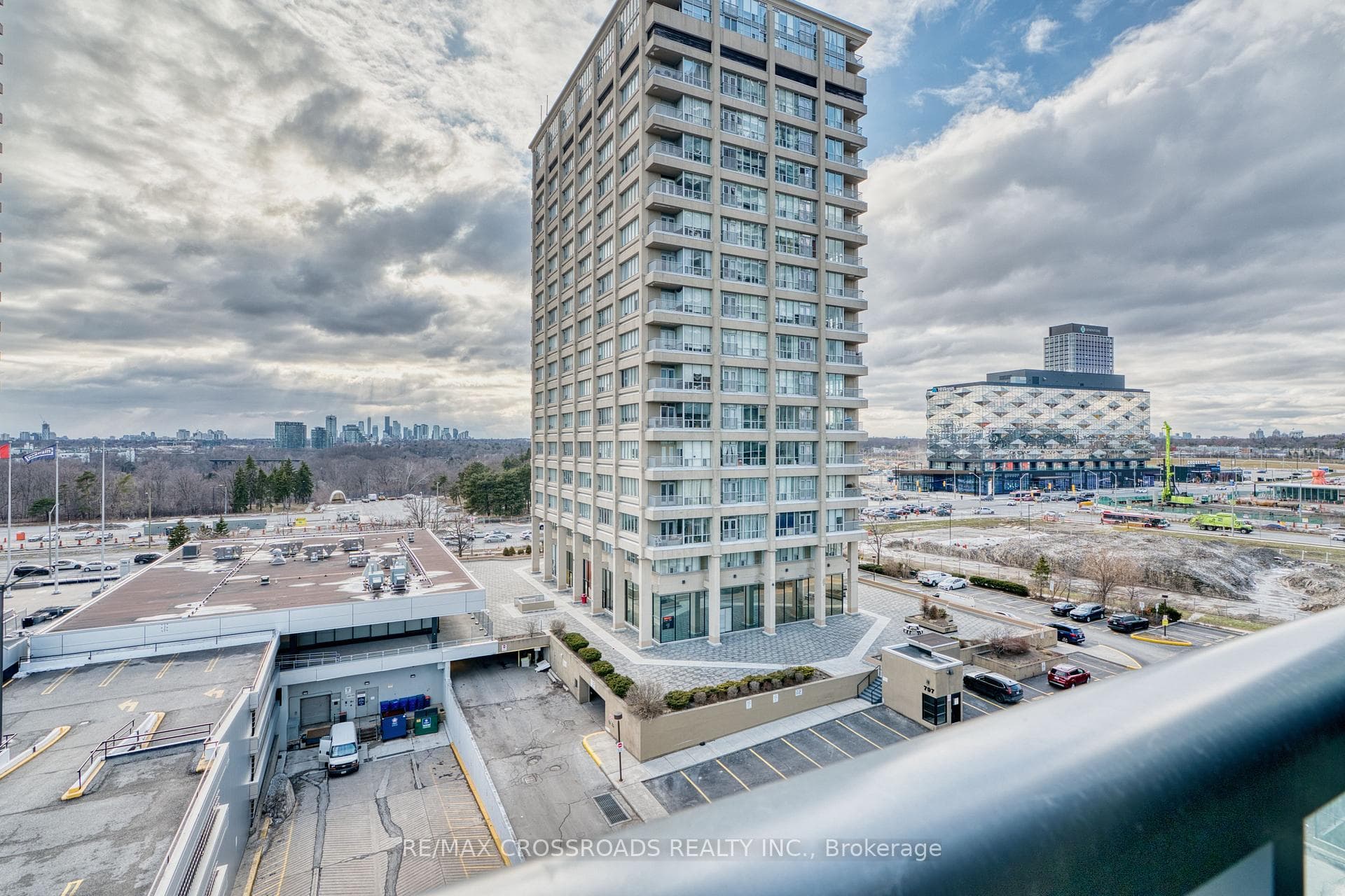 2 Sonic Way Unit 710 photo 18