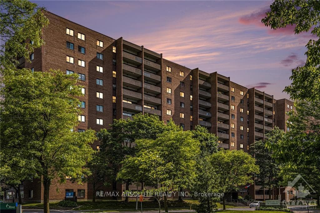 1100 AMBLESIDE Drive Unit 912 photo 1