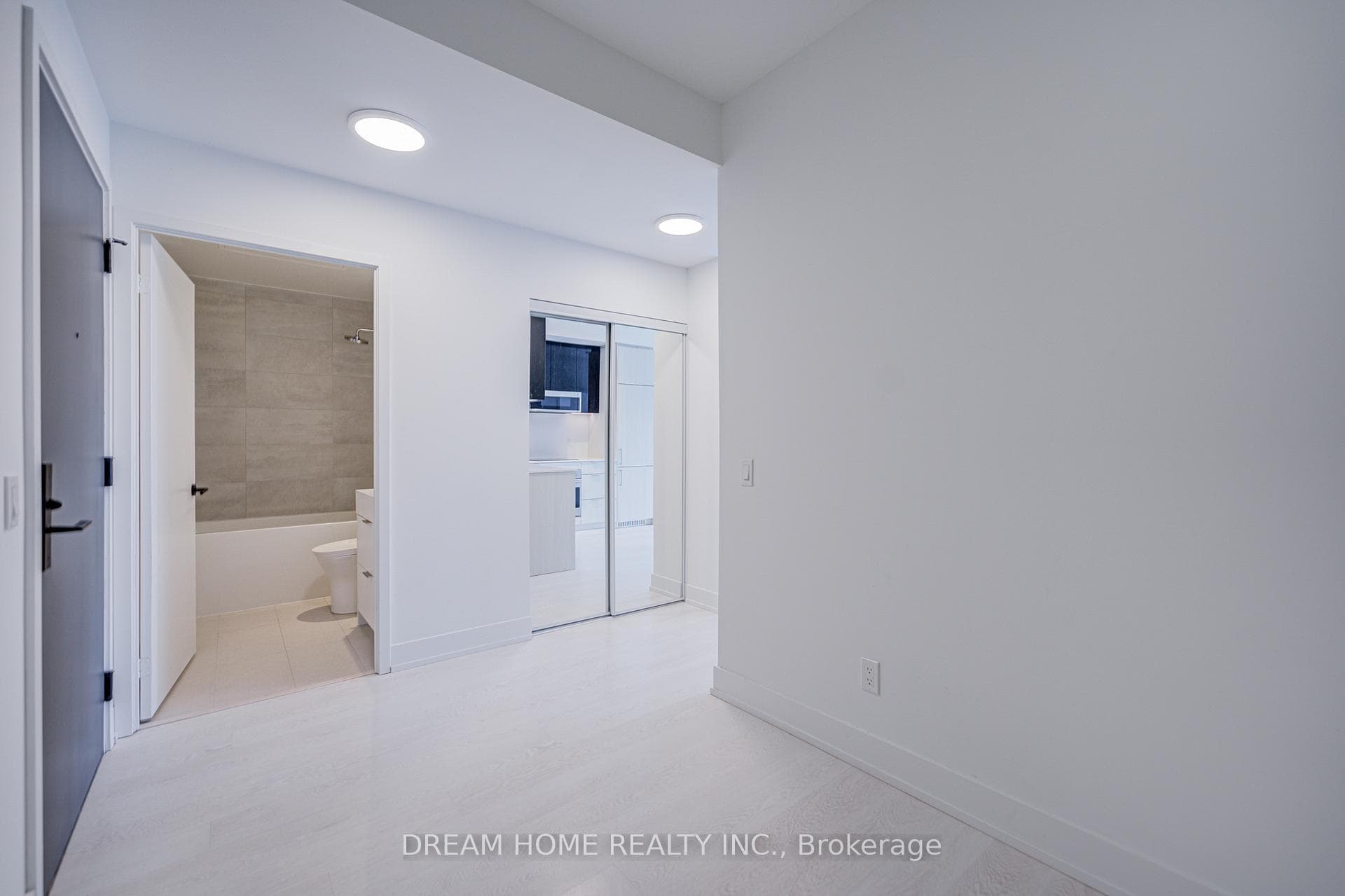 308 Jarvis Street Unit 1507 photo 10