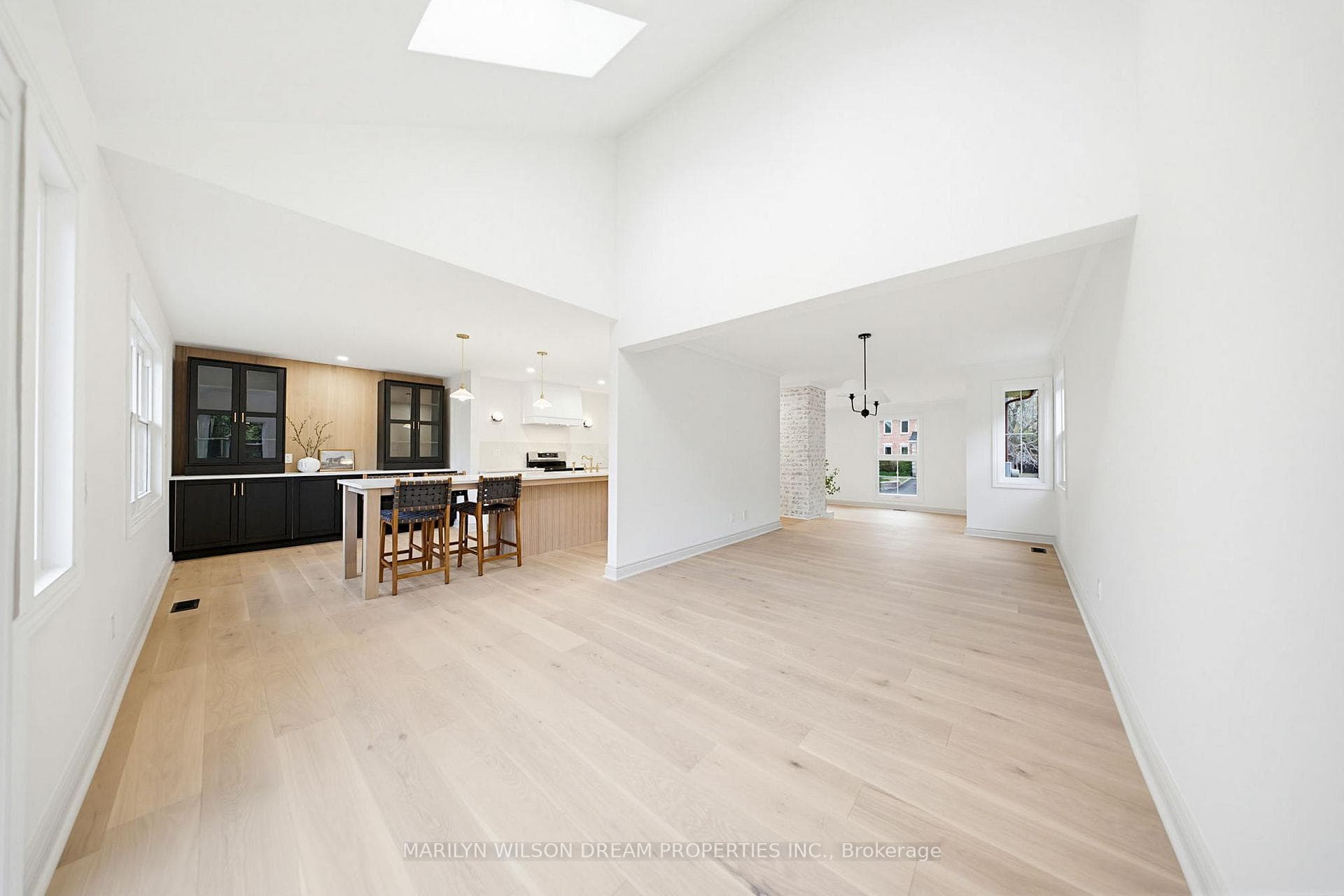 8 Belton Avenue photo 12