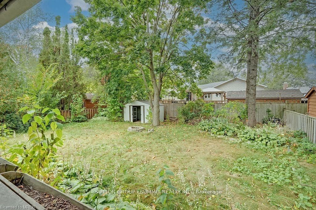 16 Upper Canada Drive Unit Upper photo 40