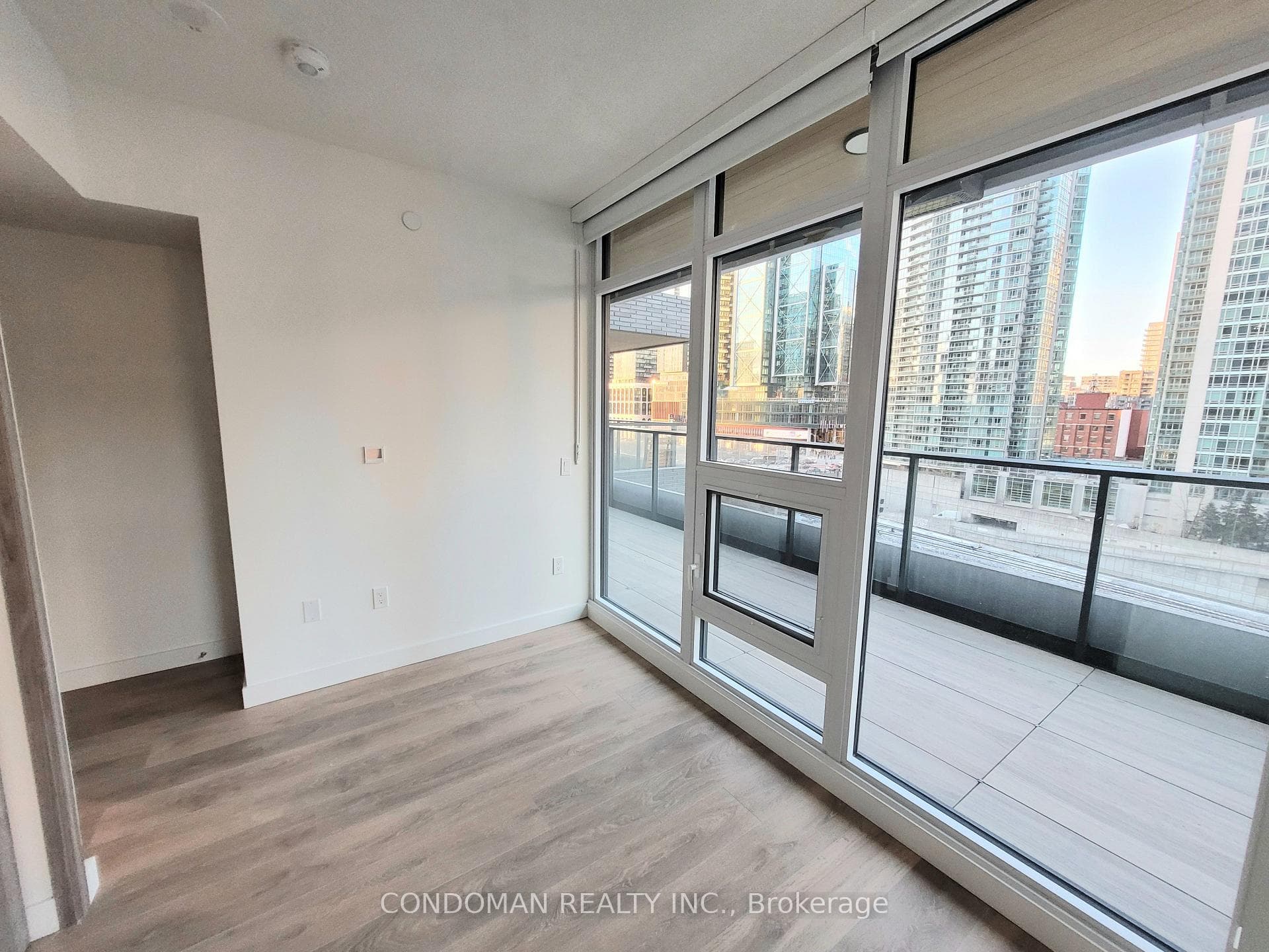 1 Concord Cityplace Way Unit 703 photo 21