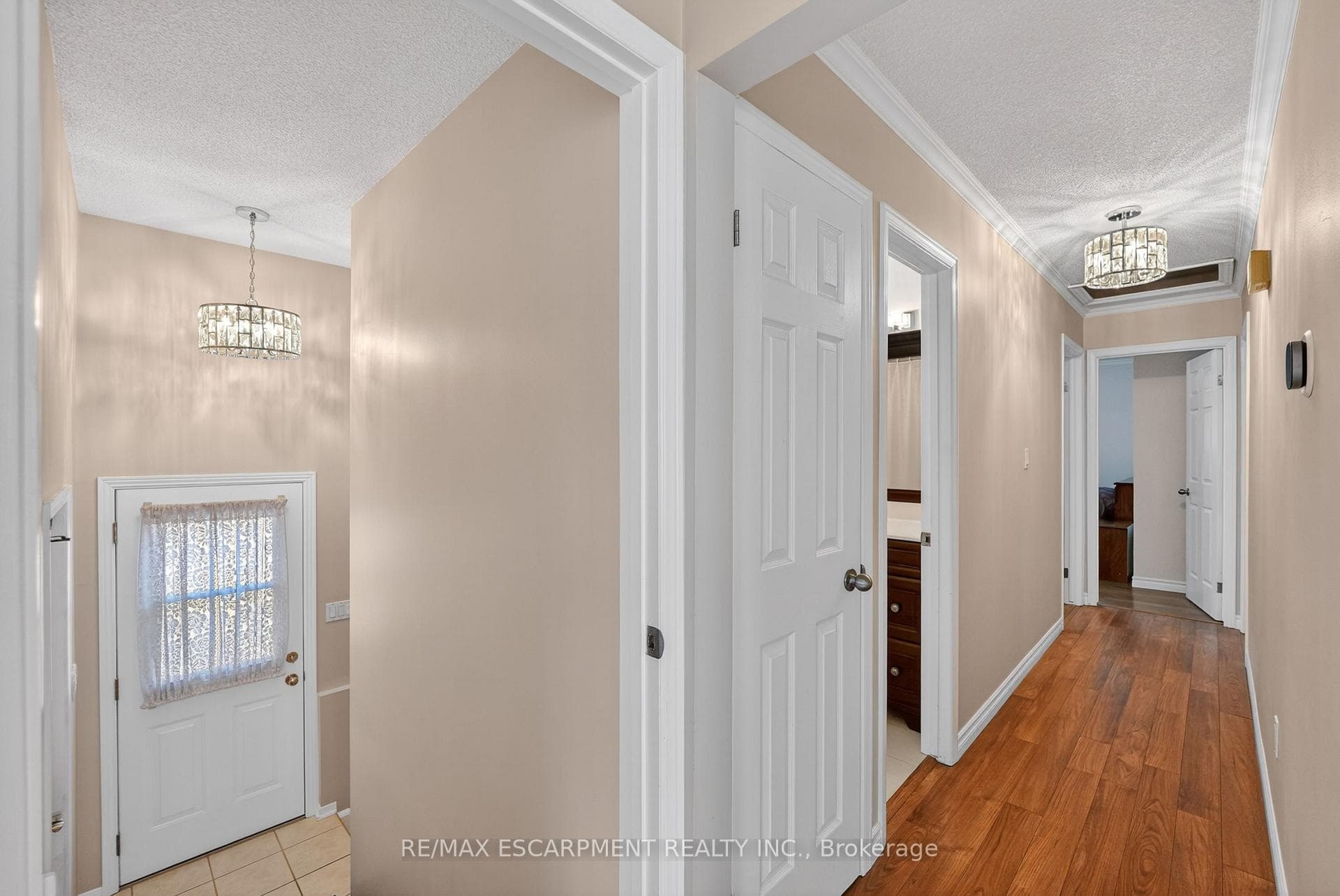 6444 Armstrong Drive photo 14