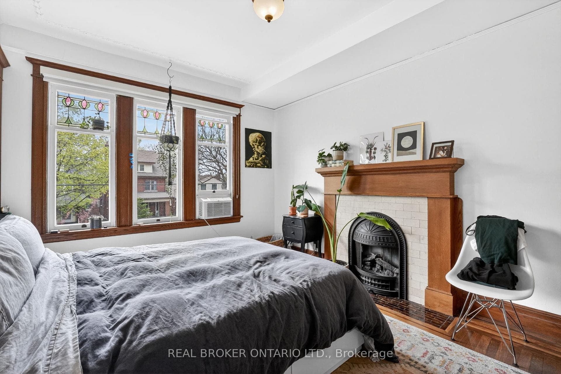 137 Sherman Avenue photo 18