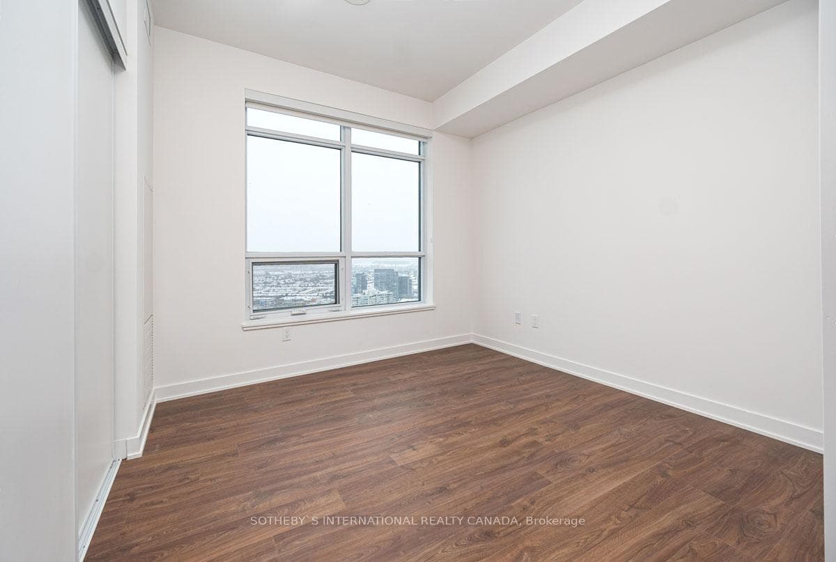 30 Upper Mall Way Unit 3305 photo 18