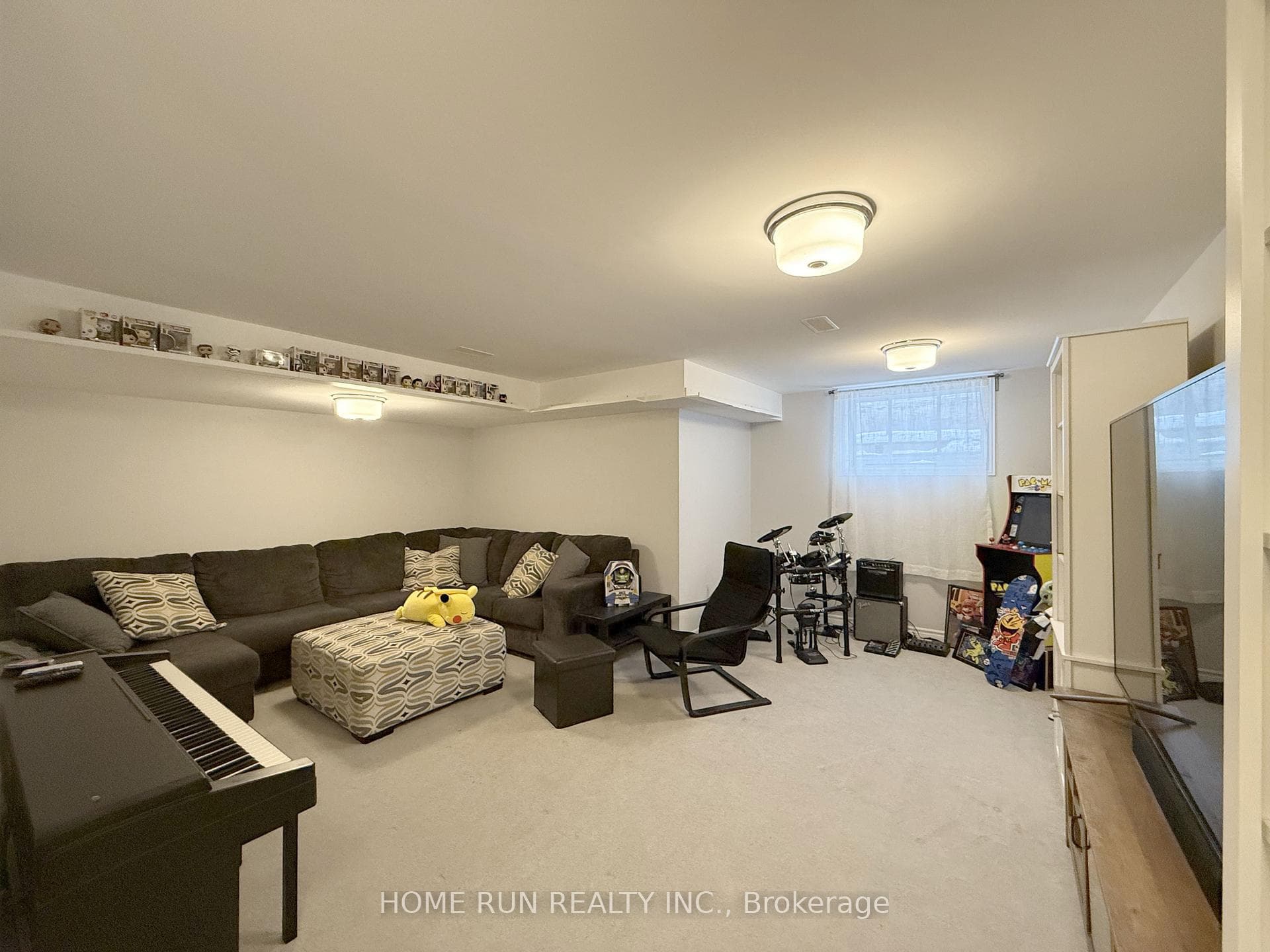555 Jackdaw Avenue photo 25