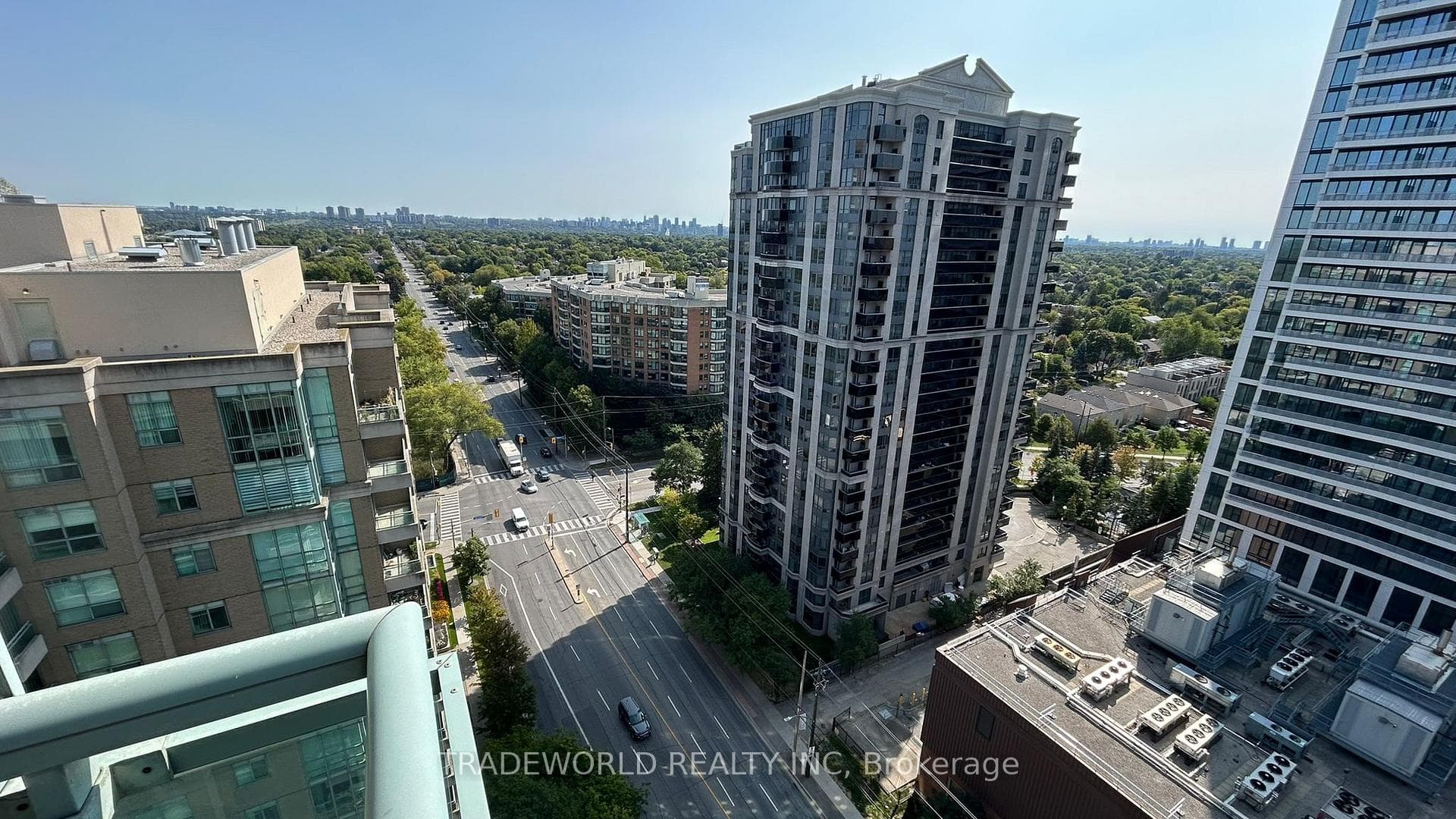 3 Pemberton Avenue Unit 2009 photo 27