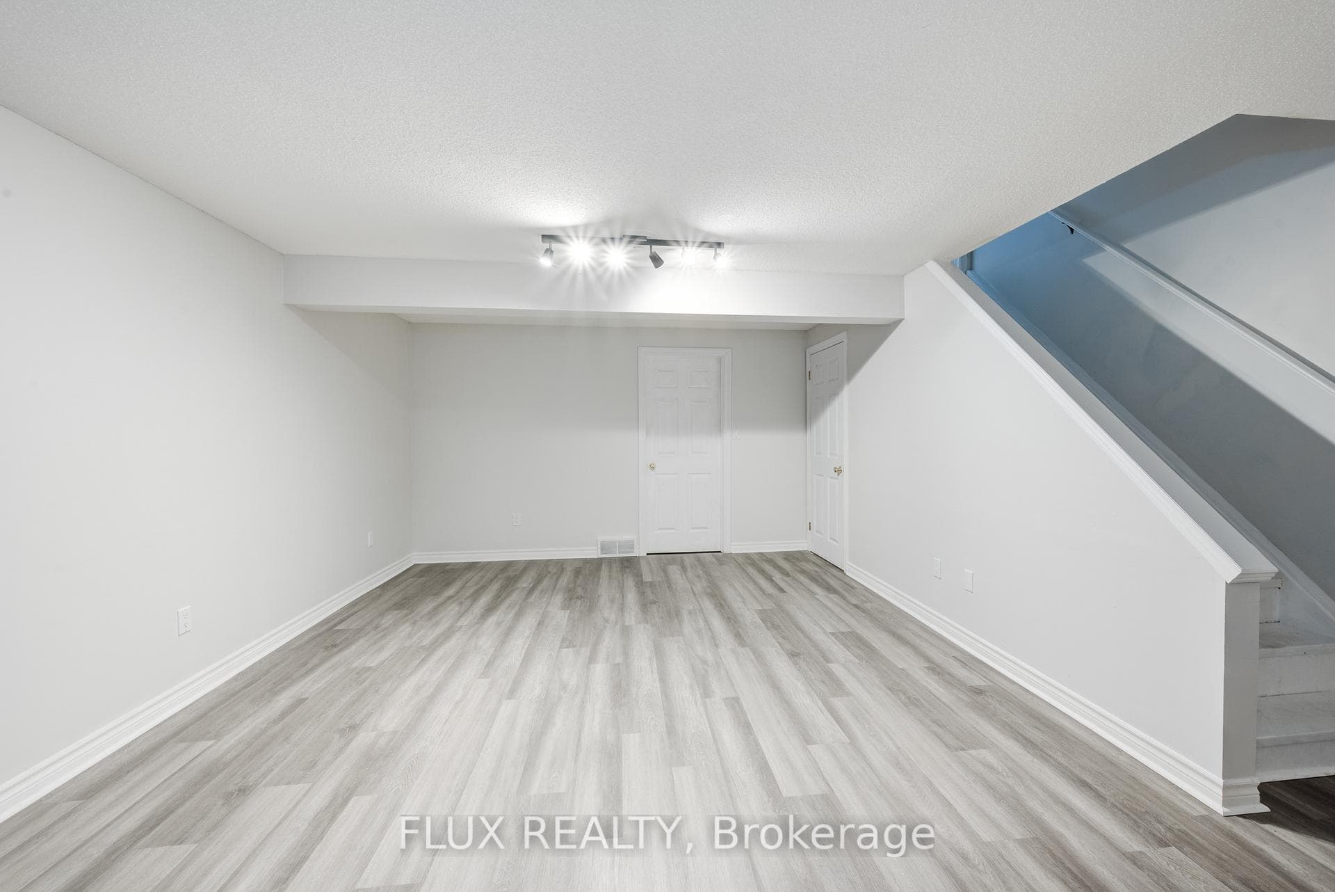 20 Southvale Road Unit 35 photo 11