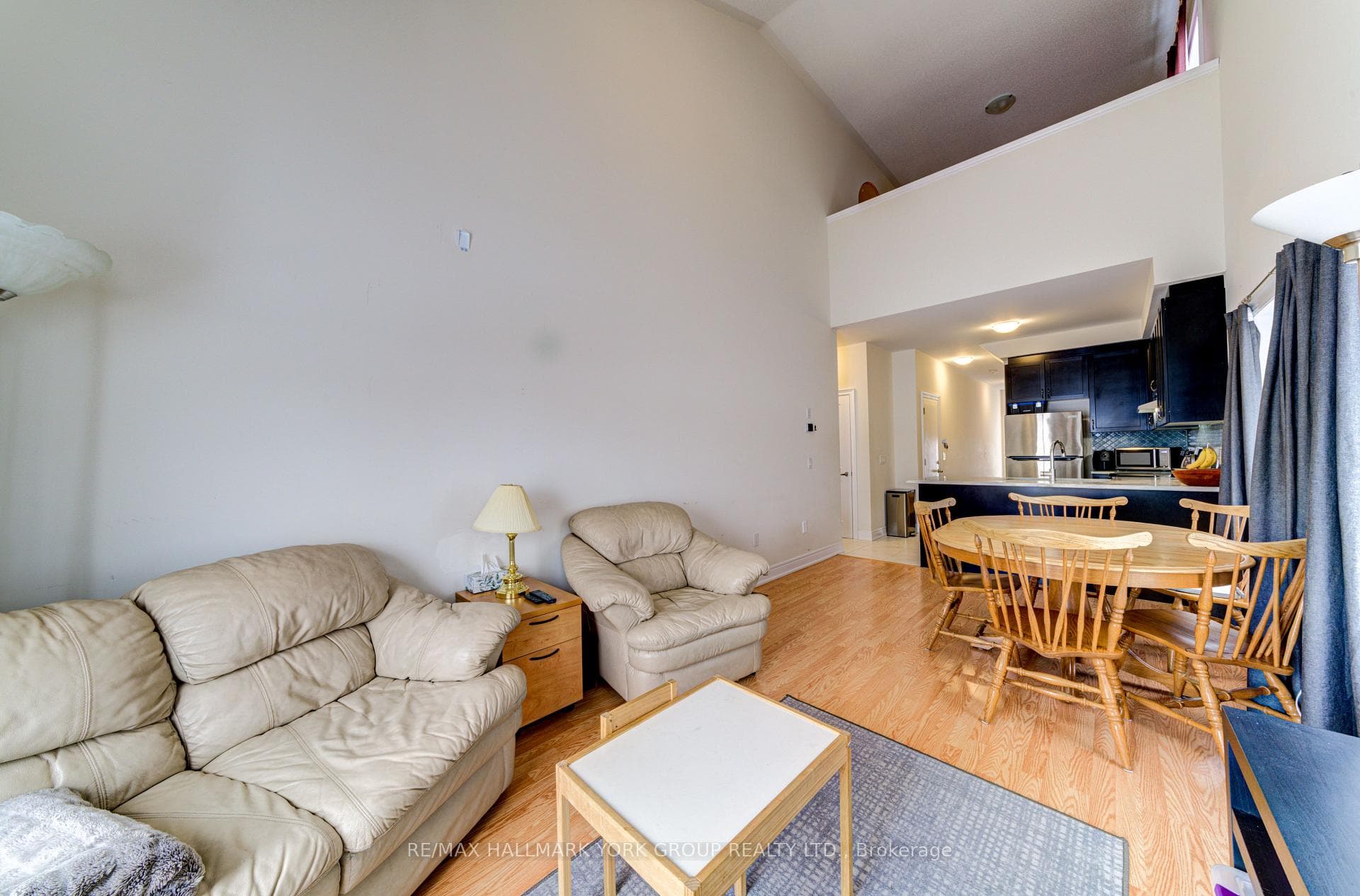 323 Atkinson Street photo 23