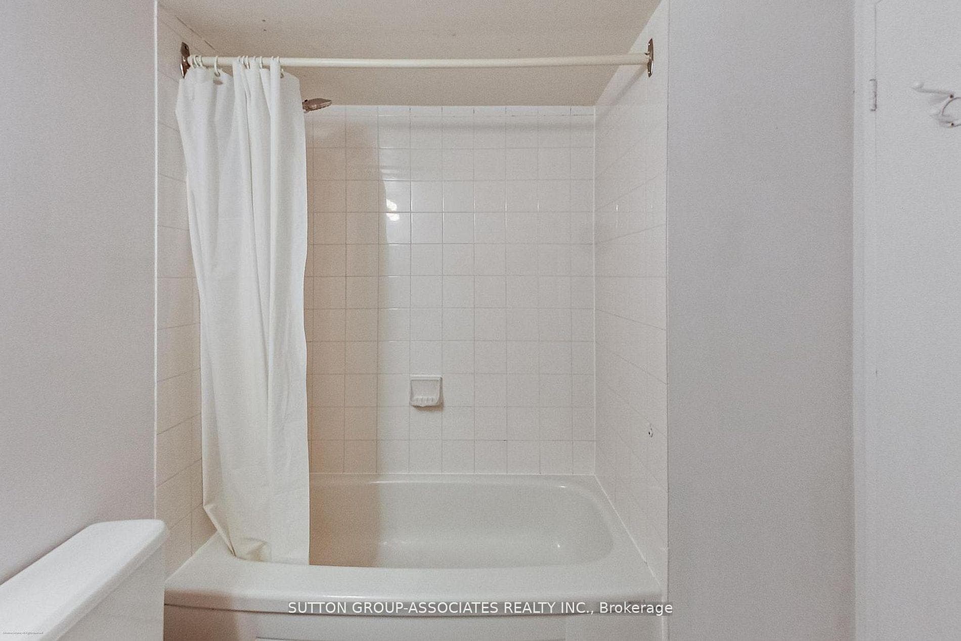 250 Jarvis Street Unit 804 photo 25