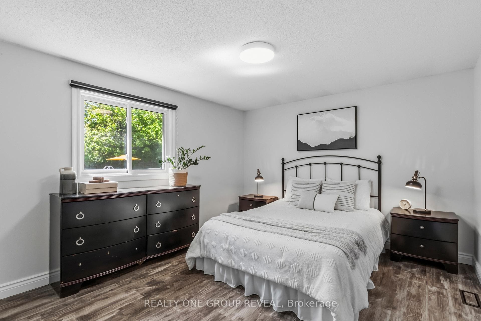 42 Sinclair Court photo 19