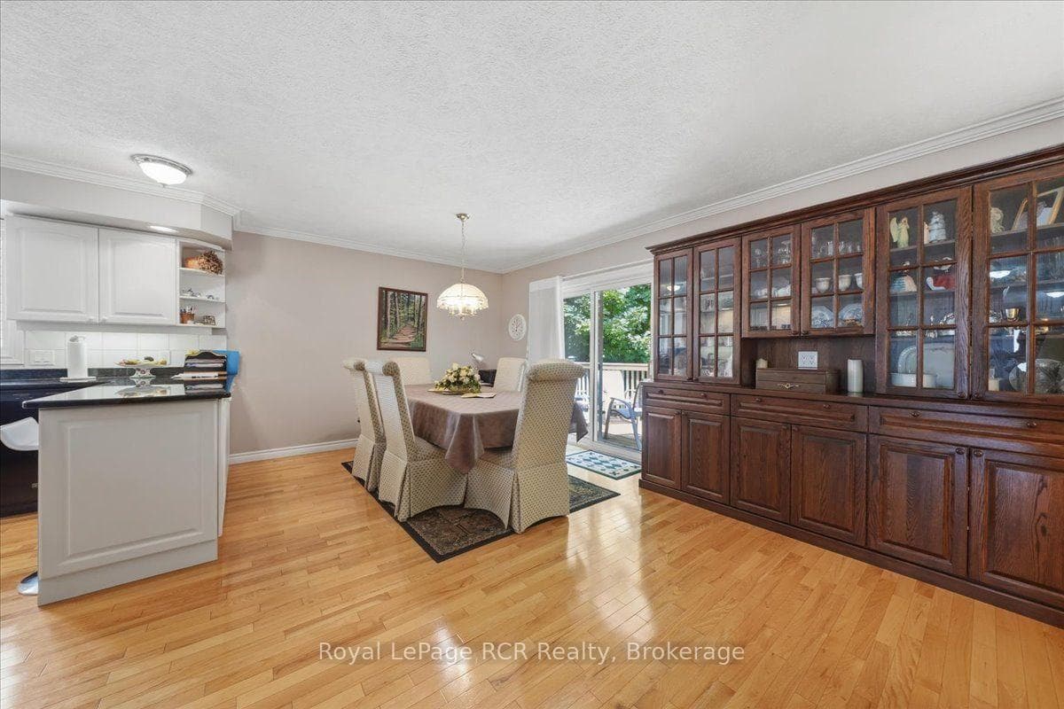255 2nd Avenue photo 22