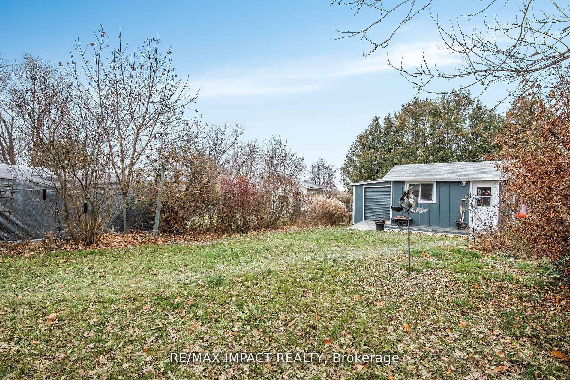 13 Loscombe Drive photo 38