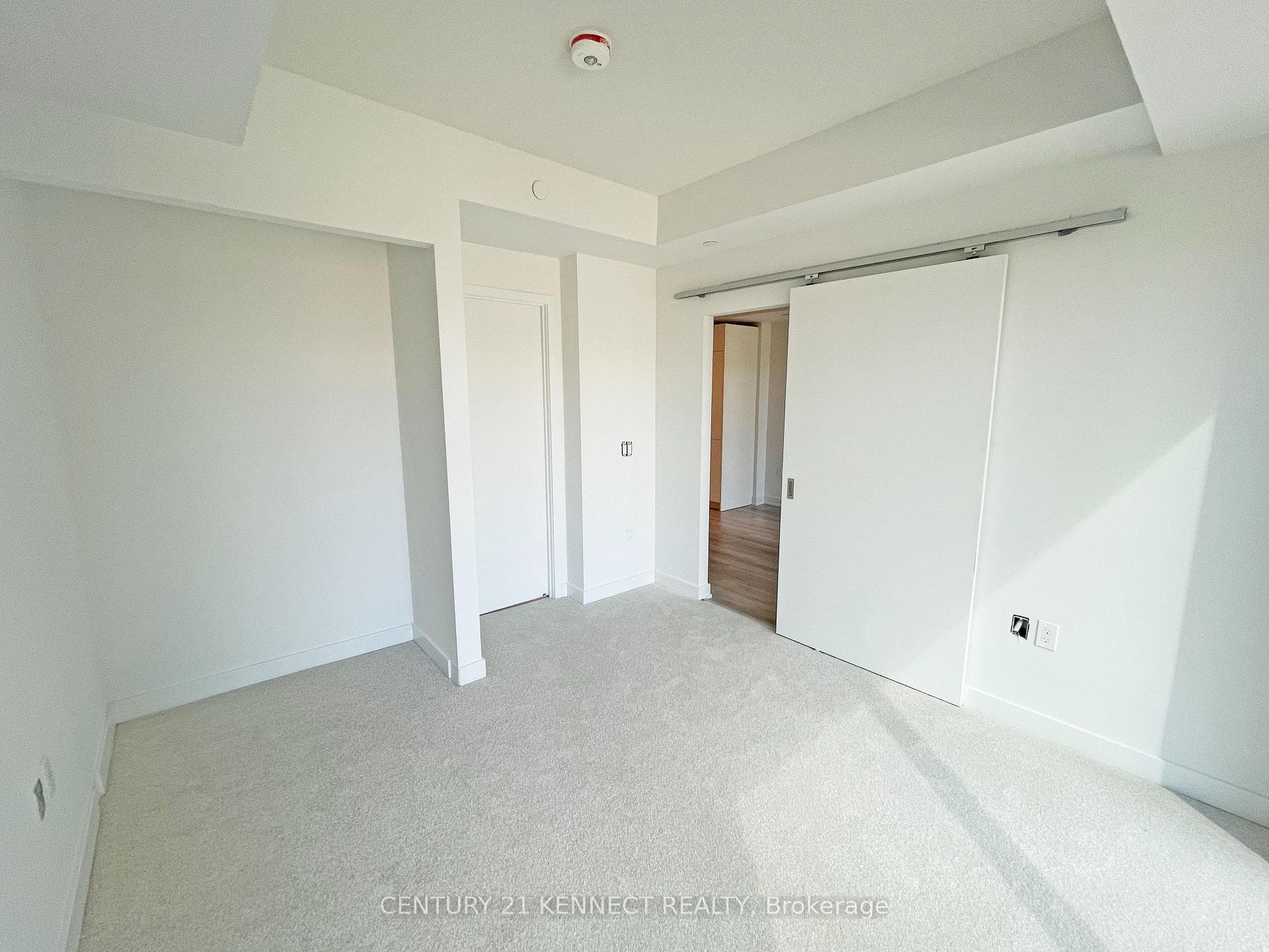 121 St Patrick Street Unit 817 photo 10
