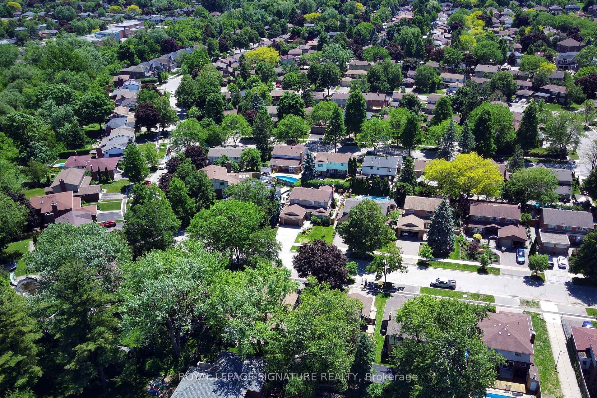 72 Acheson Boulevard photo 34