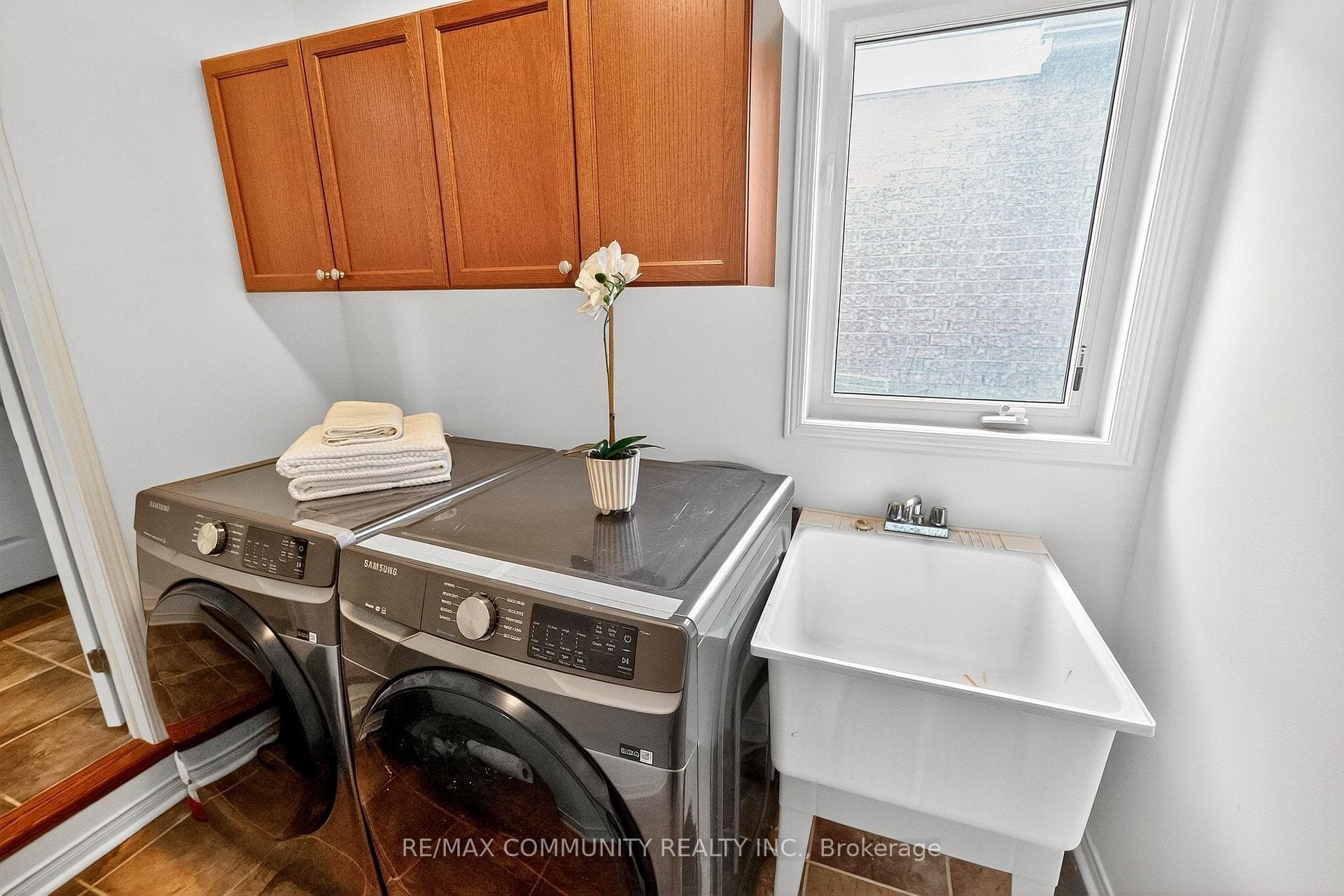 775 Mccue Drive photo 20