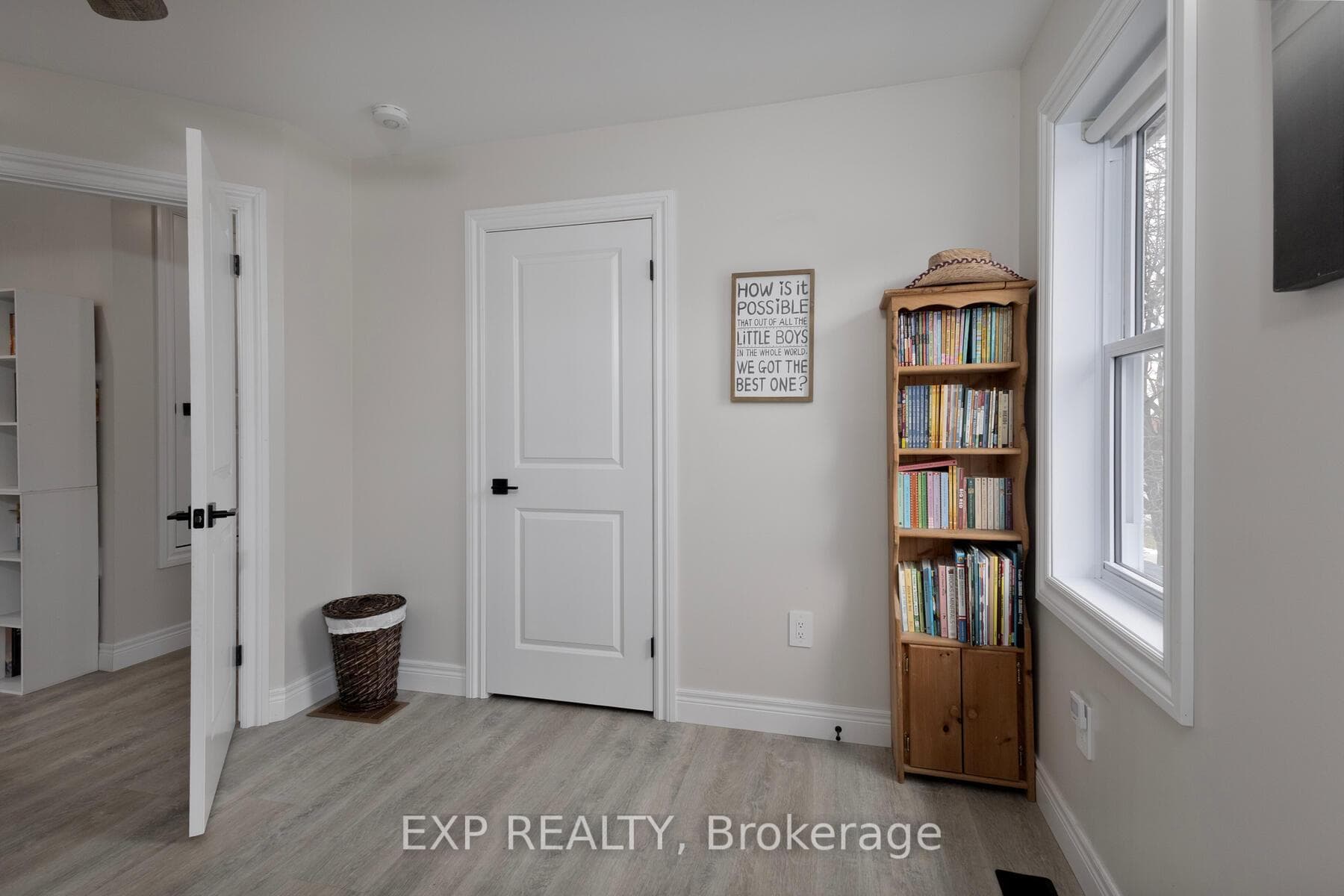 1038 Dearness Drive photo 24
