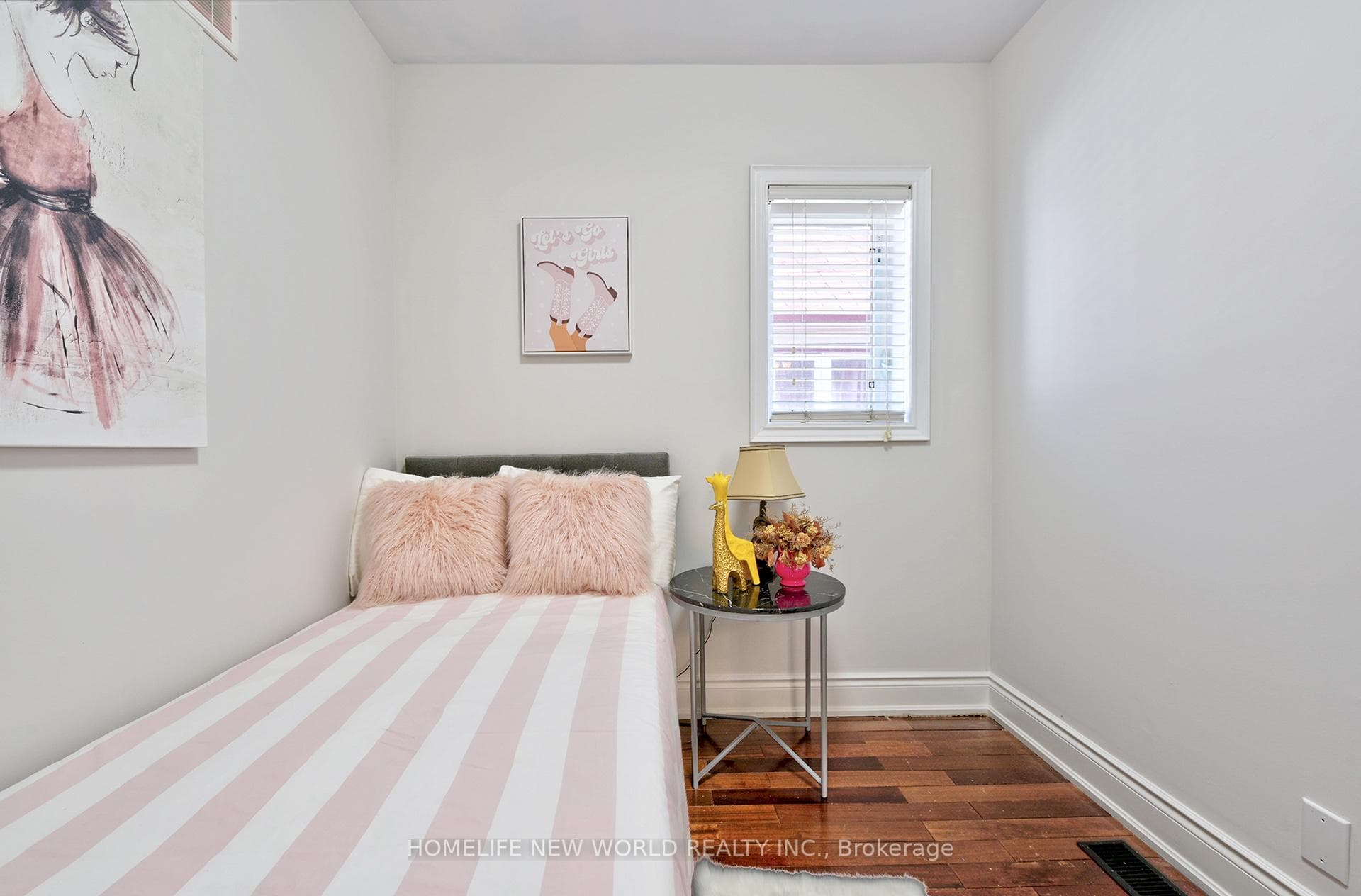 224 Belgravia Avenue photo 18